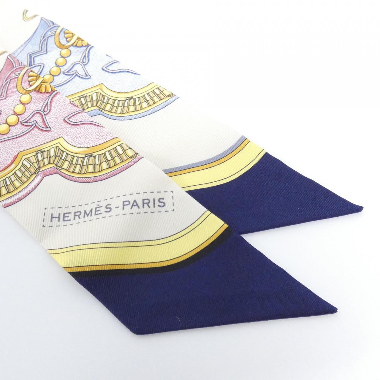 【未使用品】エルメス GRAND APPARAT ツイリー 061364S スカーフ