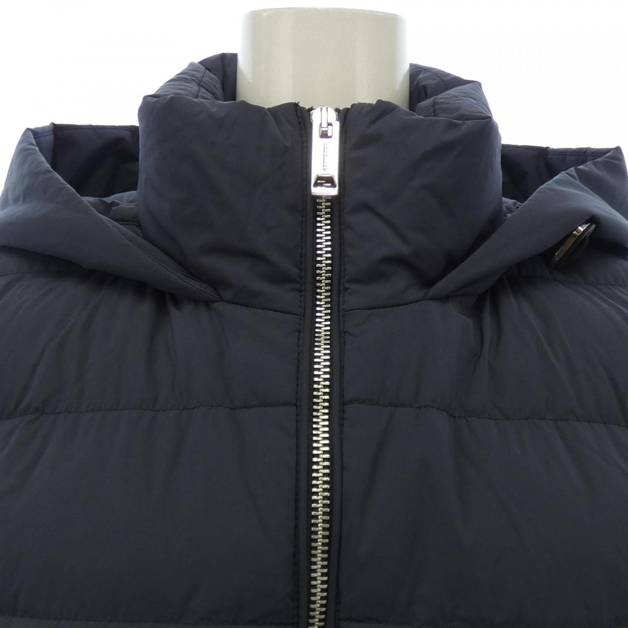 バーバリー BURBERRY ダウンジャケット