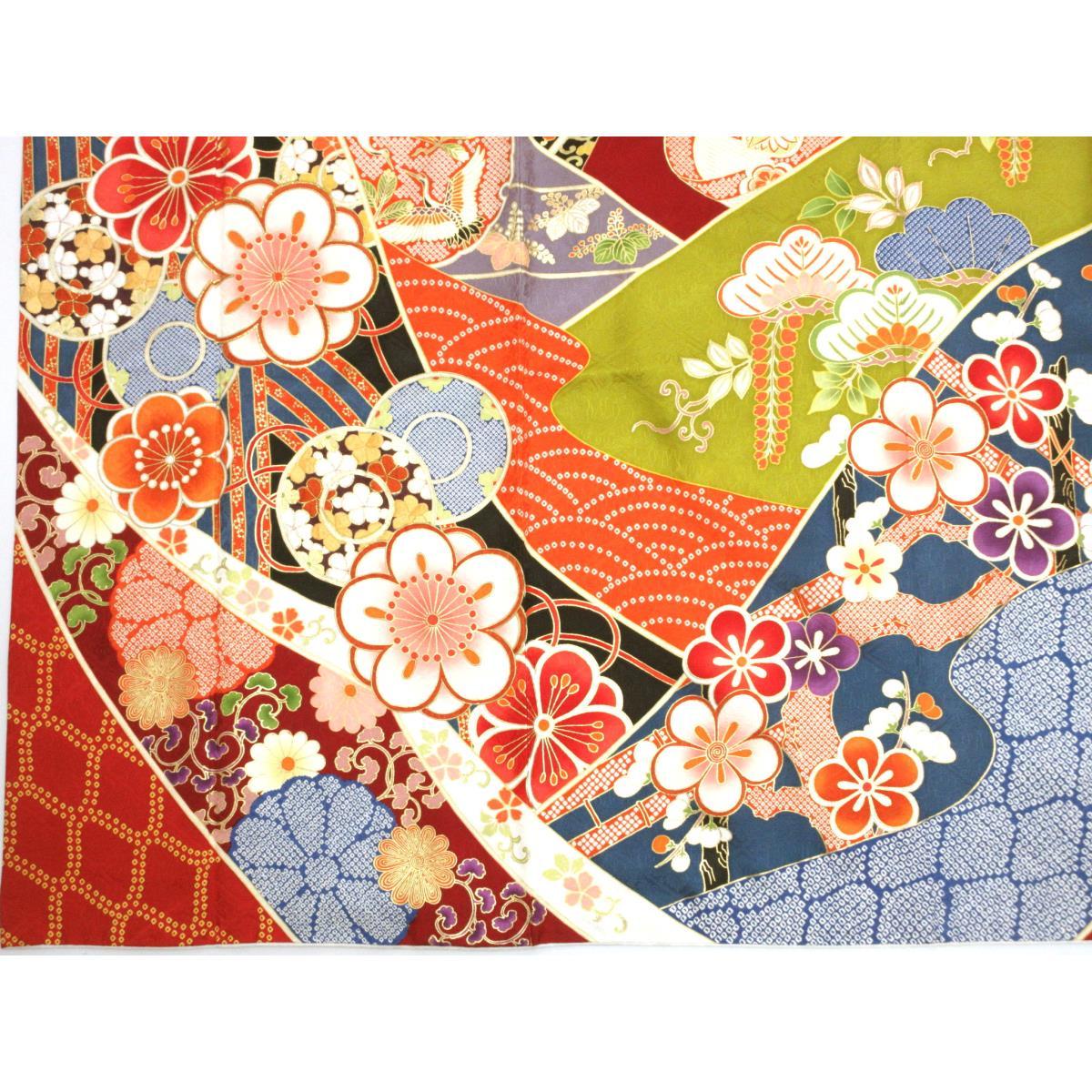 振袖　友禅金彩加工　刺繍入り