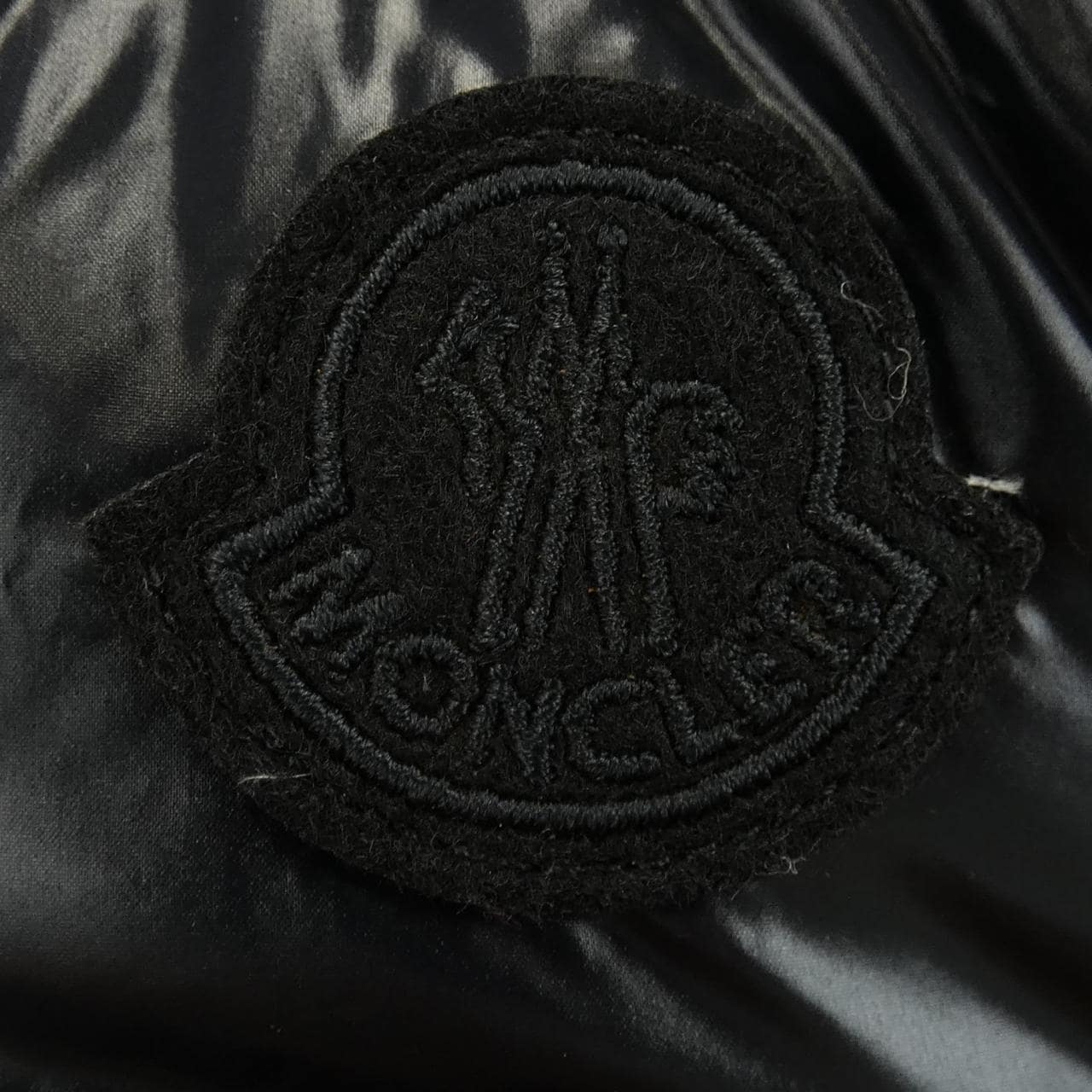 モンクレール MONCLER ダウンジャケット
