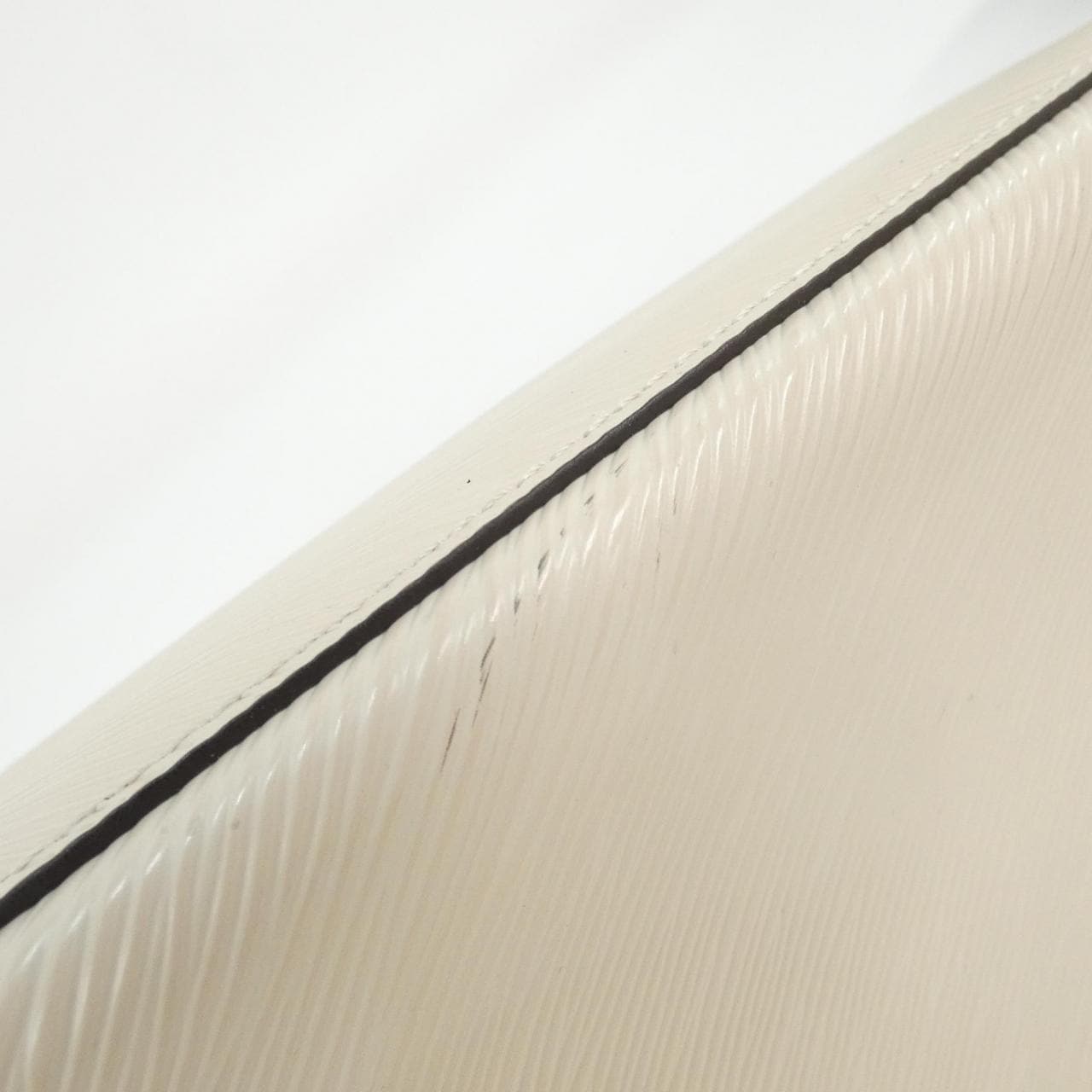 ルイヴィトン エピ マレル M80688 ショルダーバッグ