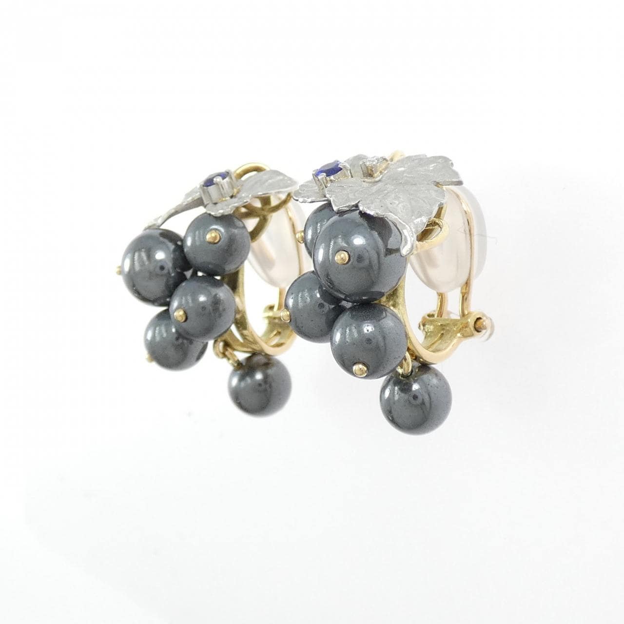 アズ タイム ヘマタイト イヤリング