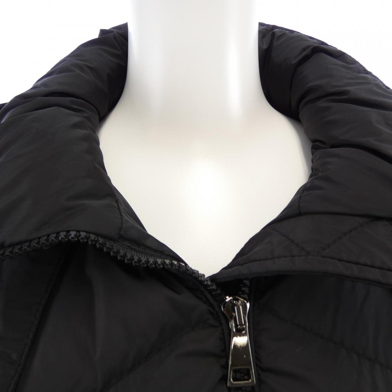 モンクレール MONCLER ALOES ダウンジャケット