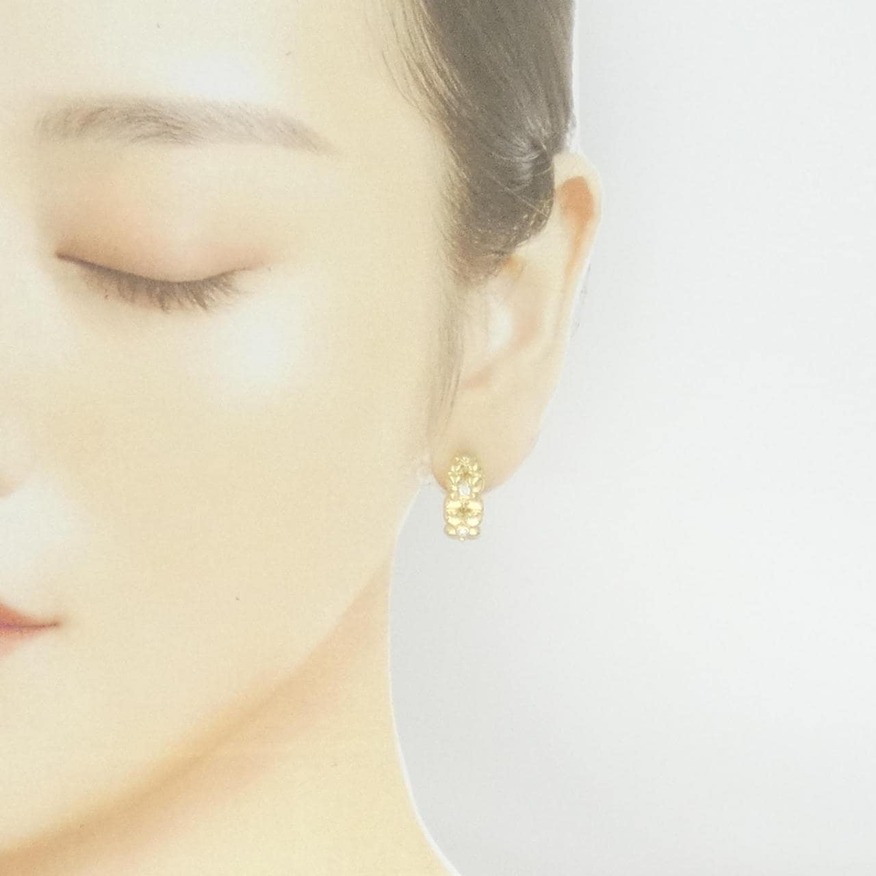 MIKIMOTO Diamond earrings 0.14CT