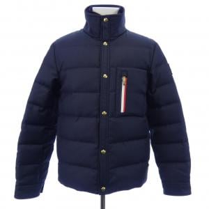 モンクレールガムブルー MONCLER GAMMEBLEU 23914035100 ダウンジャケット