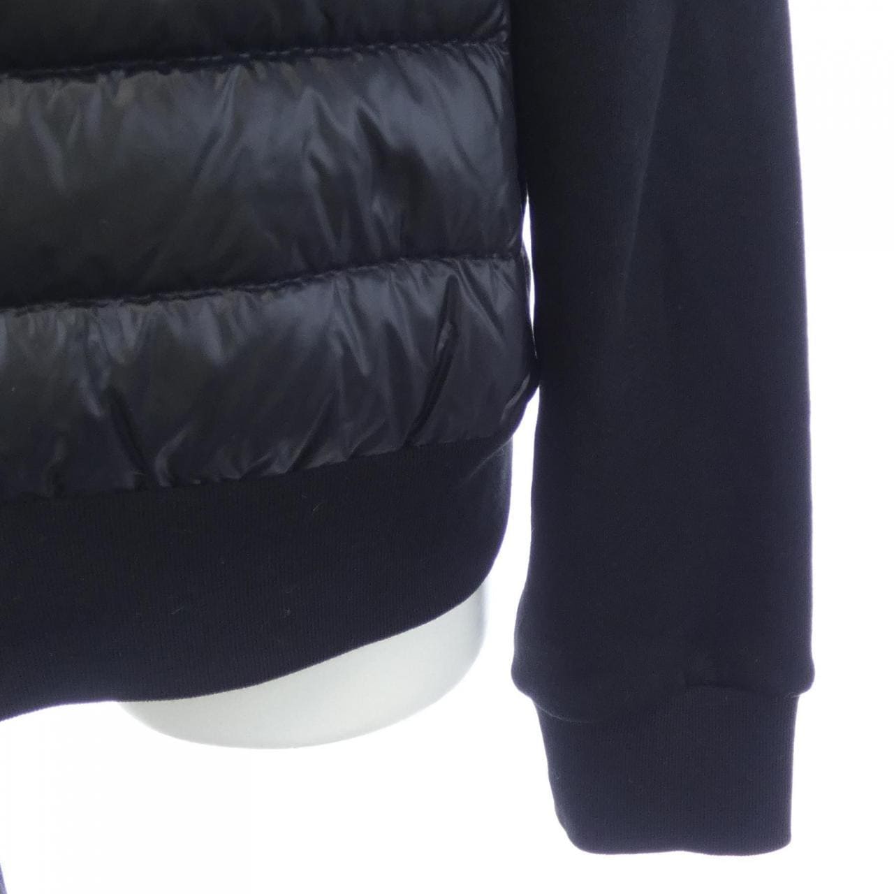 モンクレール MONCLER 20938G00020 ダウンジャケット