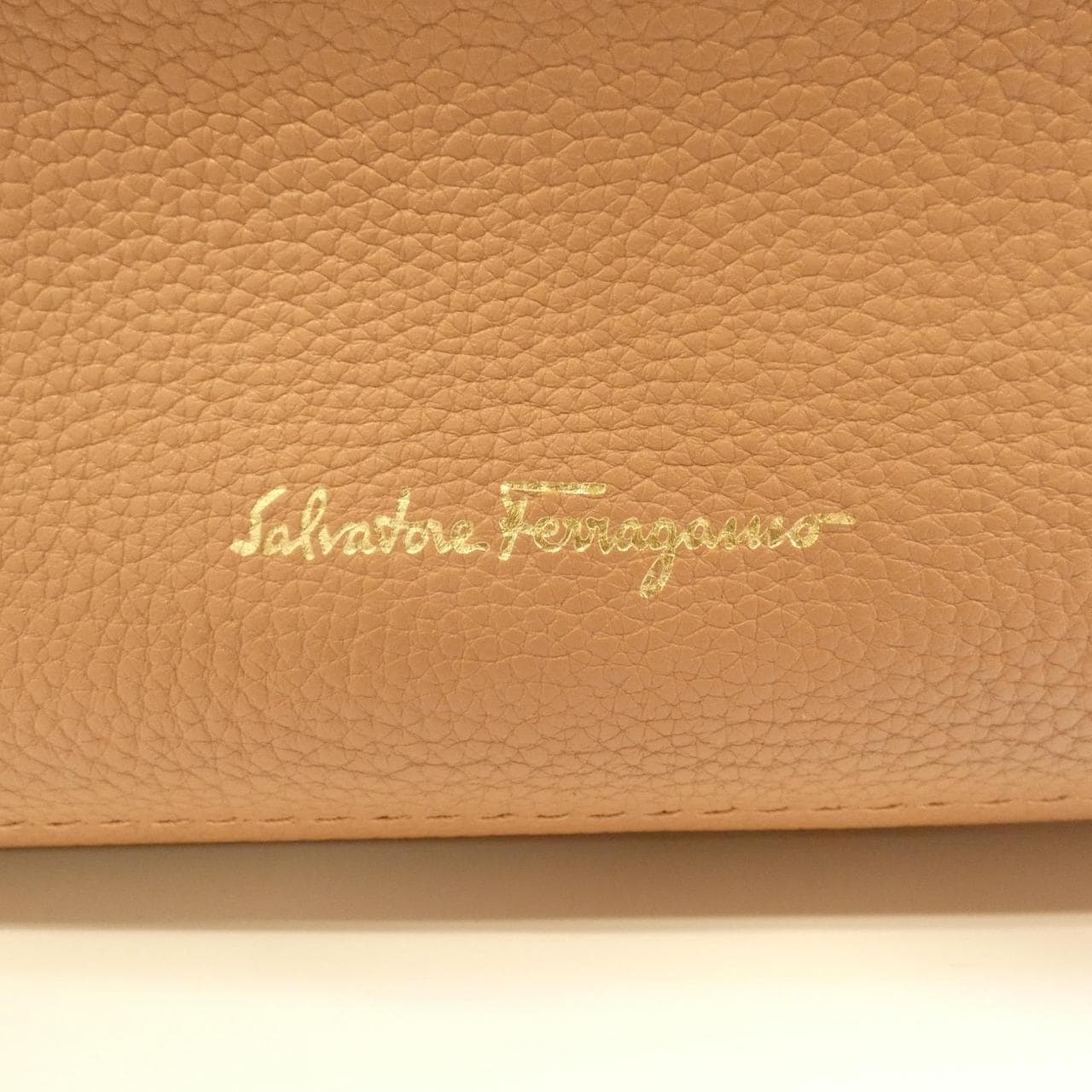 SALVATORE FERRAGAMO艾米 21 F216 包