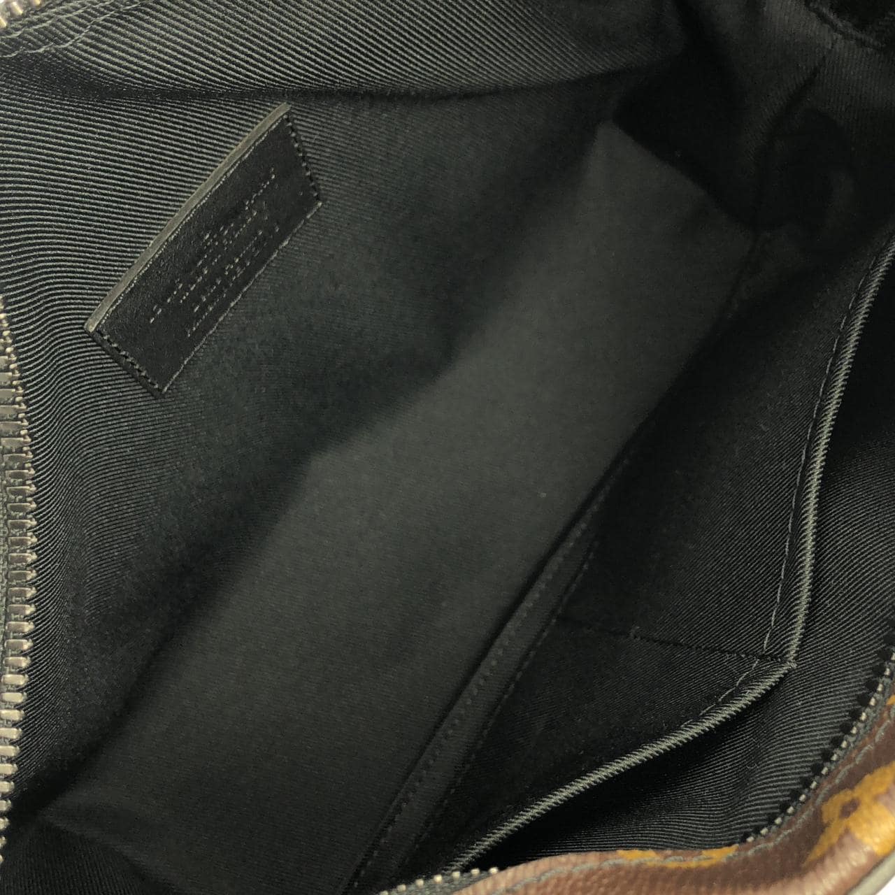 ルイヴィトン モノグラム ソーラーレイ ソフトトランク M44427 ショルダーバッグ