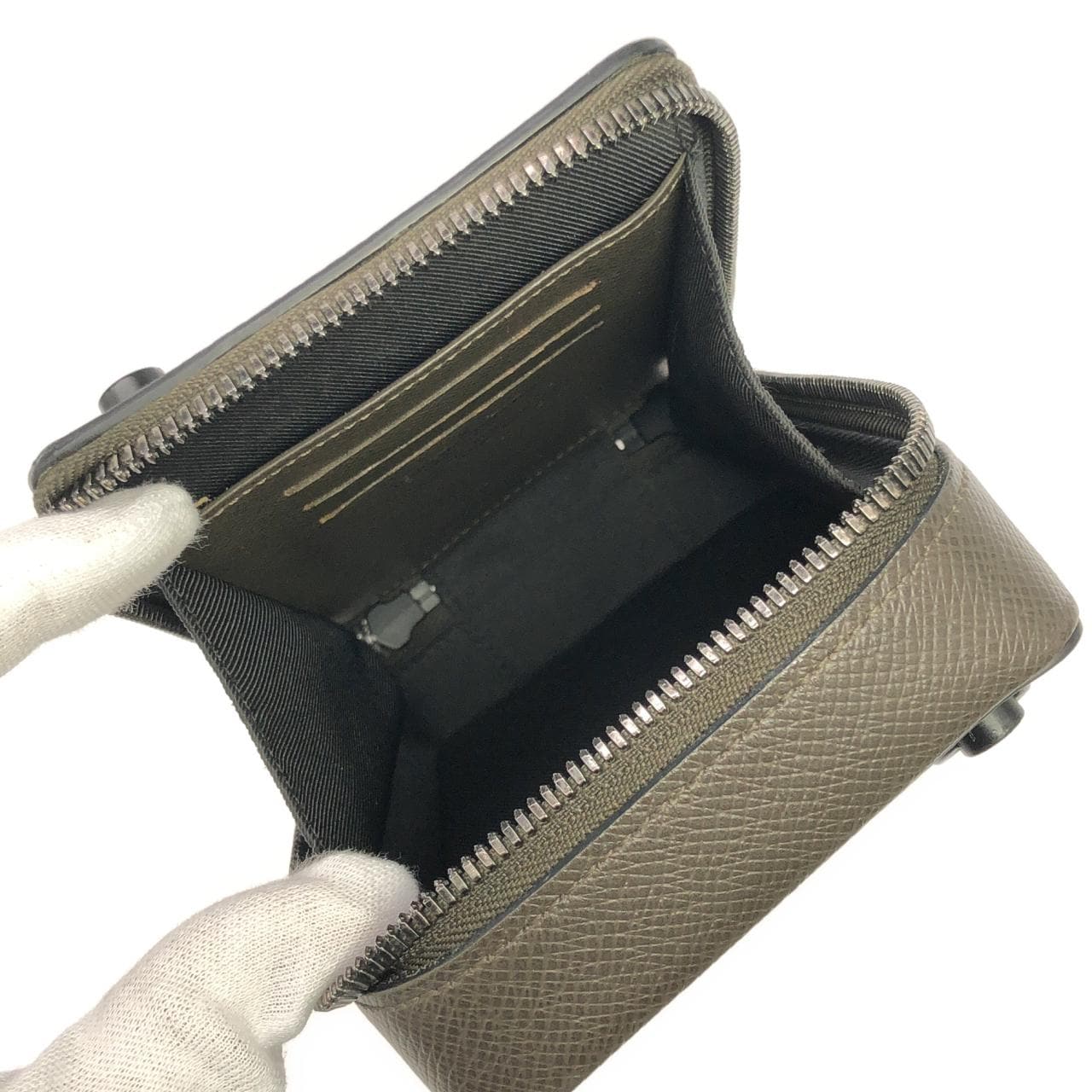 ルイヴィトン タイガ ラマ フォンボックス M30581 ショルダーバッグ