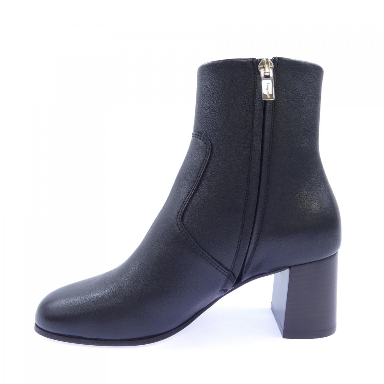 サルヴァトーレフェラガモ SALVATORE FERRAGAMO ブーツ