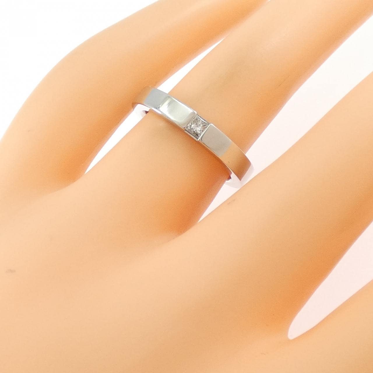 ハリーウィンストン プリンセスカット リング 0.10CT