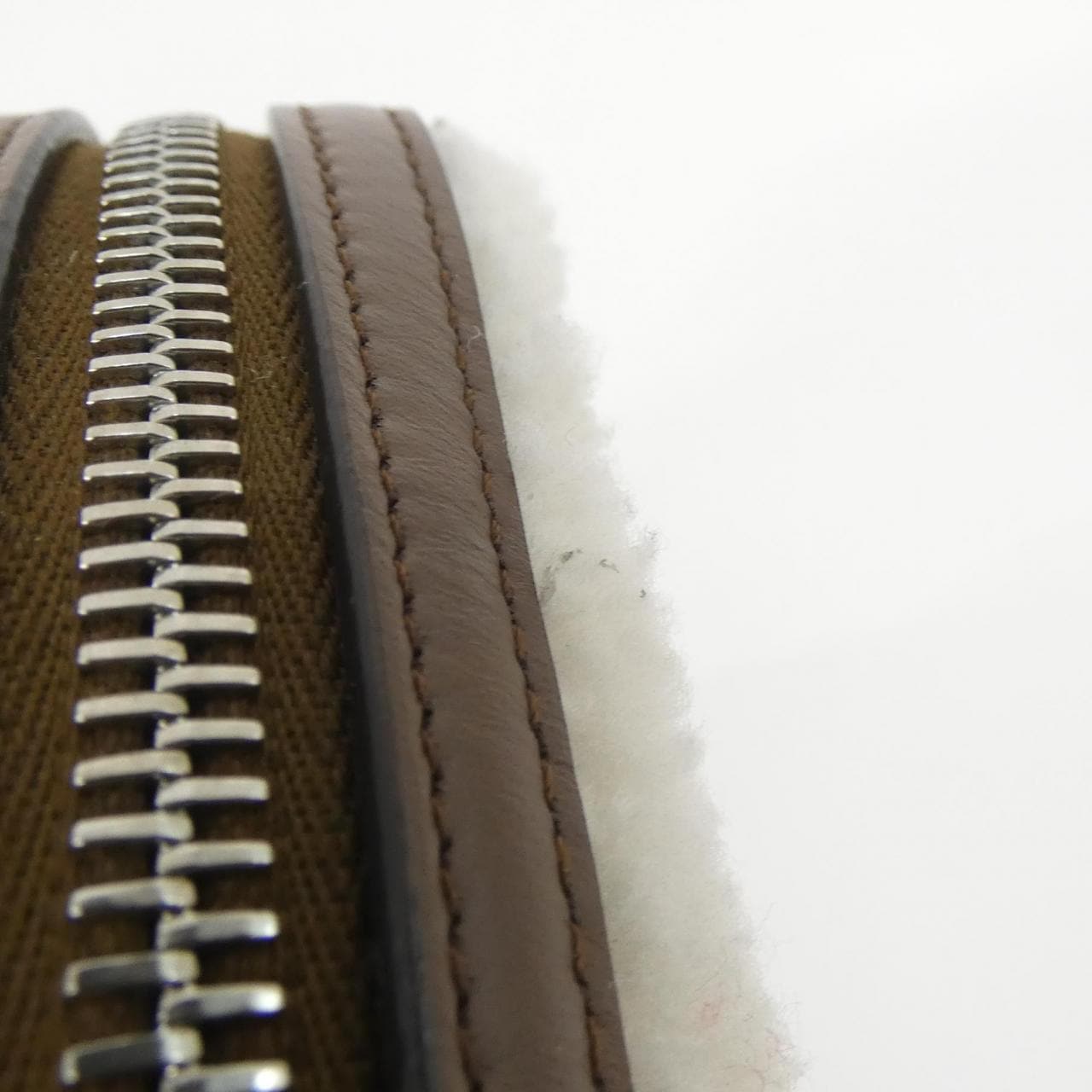 フェンディ 7AS311 ASLC ショルダーバッグ