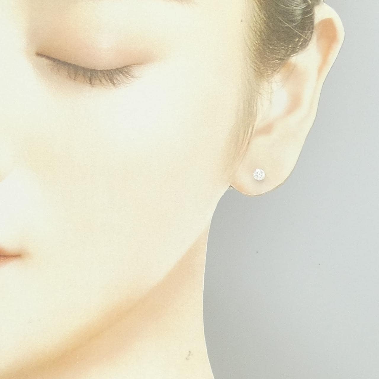PT900 ソリティア ダイヤモンド ピアス 0.470CT