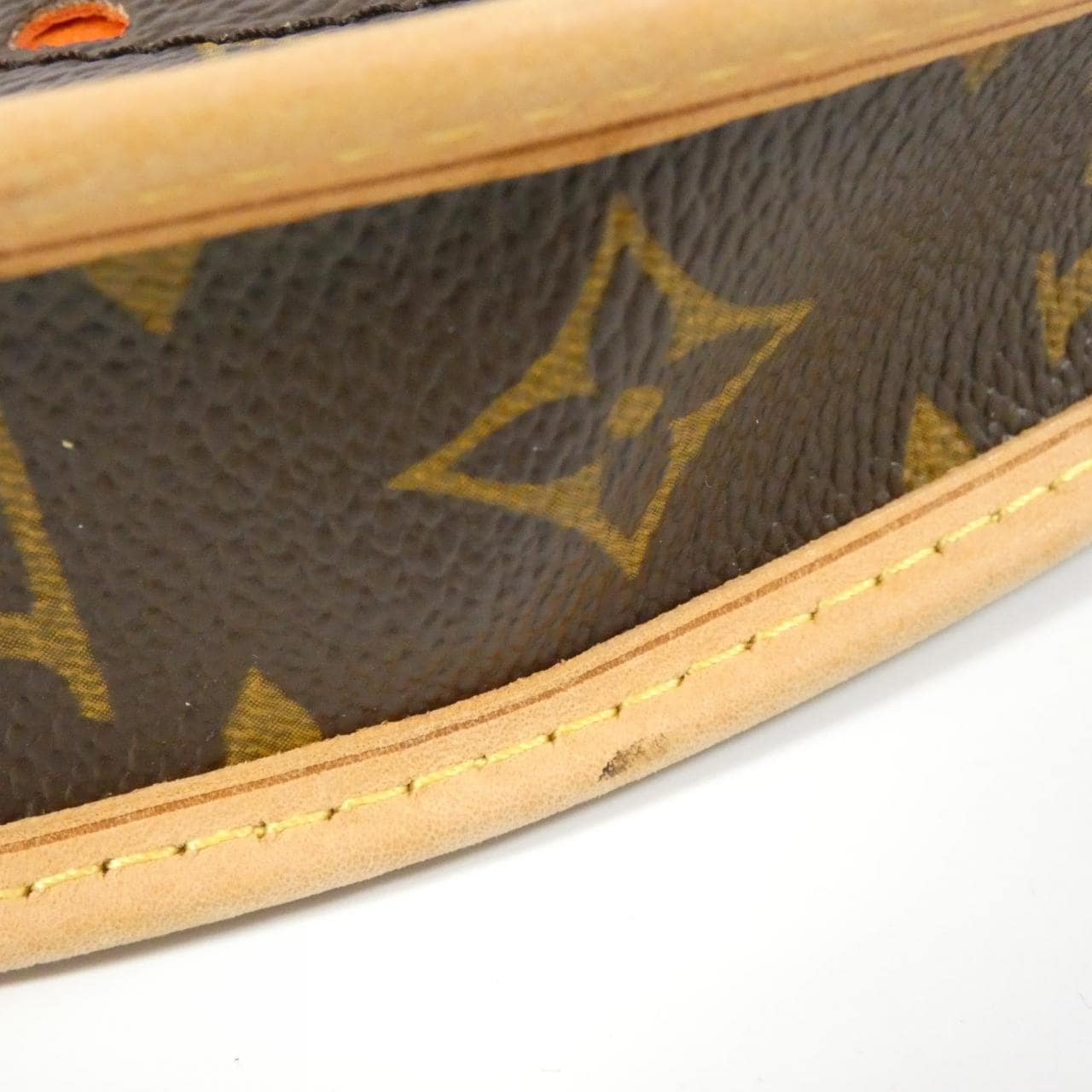 LOUIS VUITTON Monogram Perfot Demi Lune M95178 单肩包