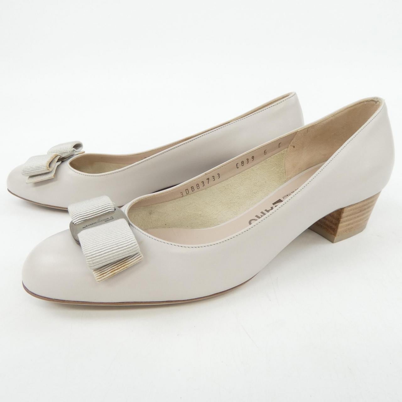 サルヴァトーレフェラガモ SALVATORE FERRAGAMO パンプス