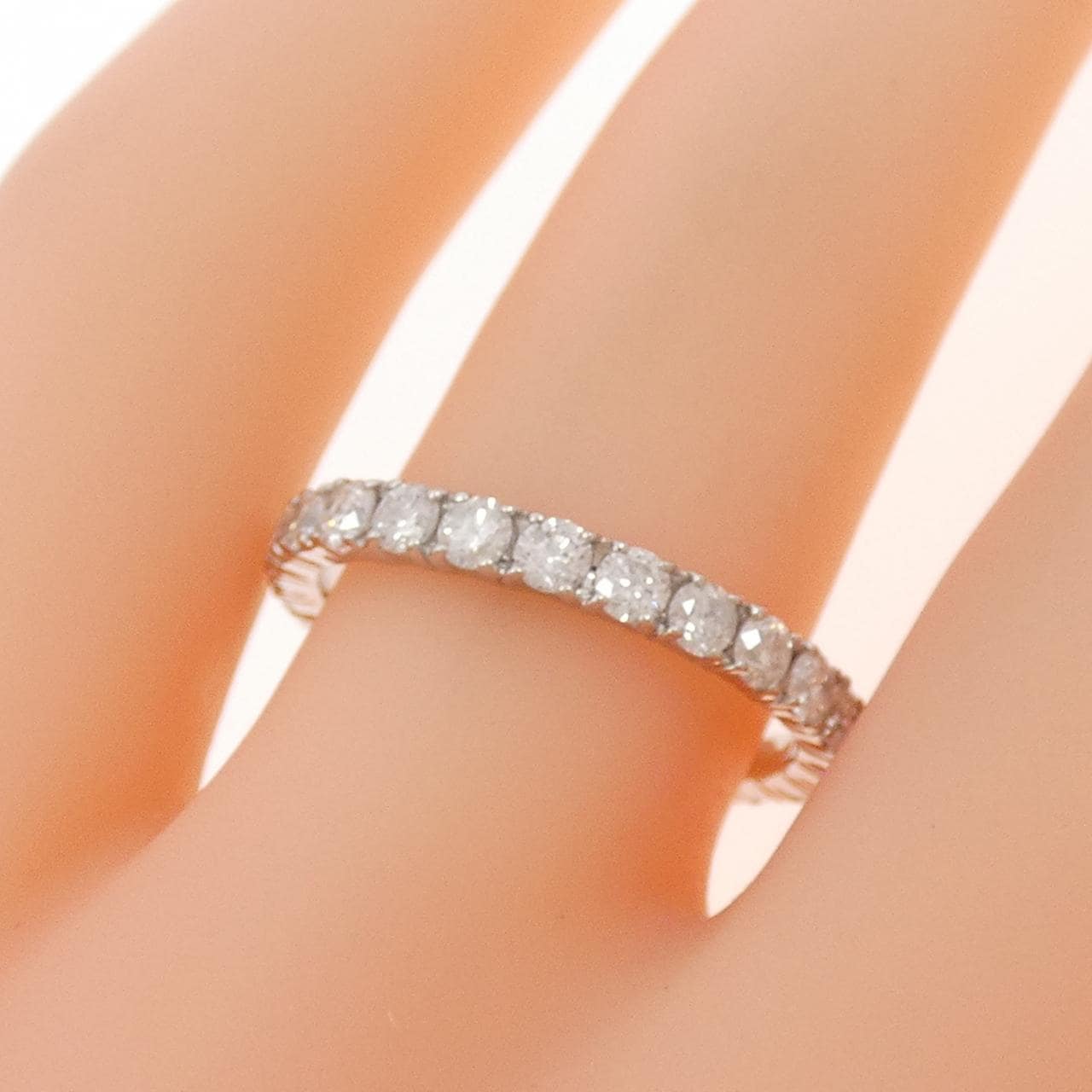 PT900 フルエタニティ ダイヤモンド リング 1.05CT