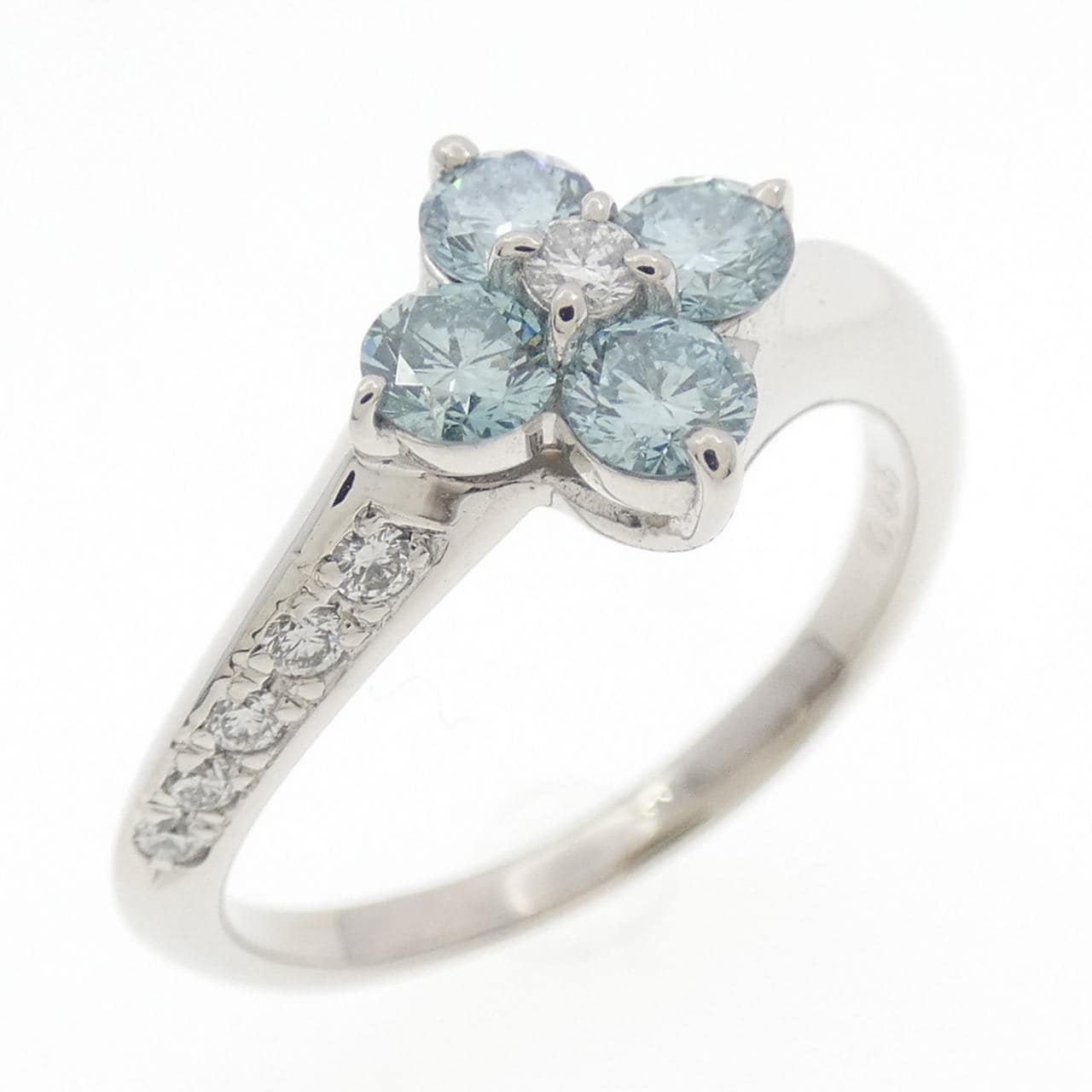PT900 フラワー ダイヤモンド リング 0.65CT