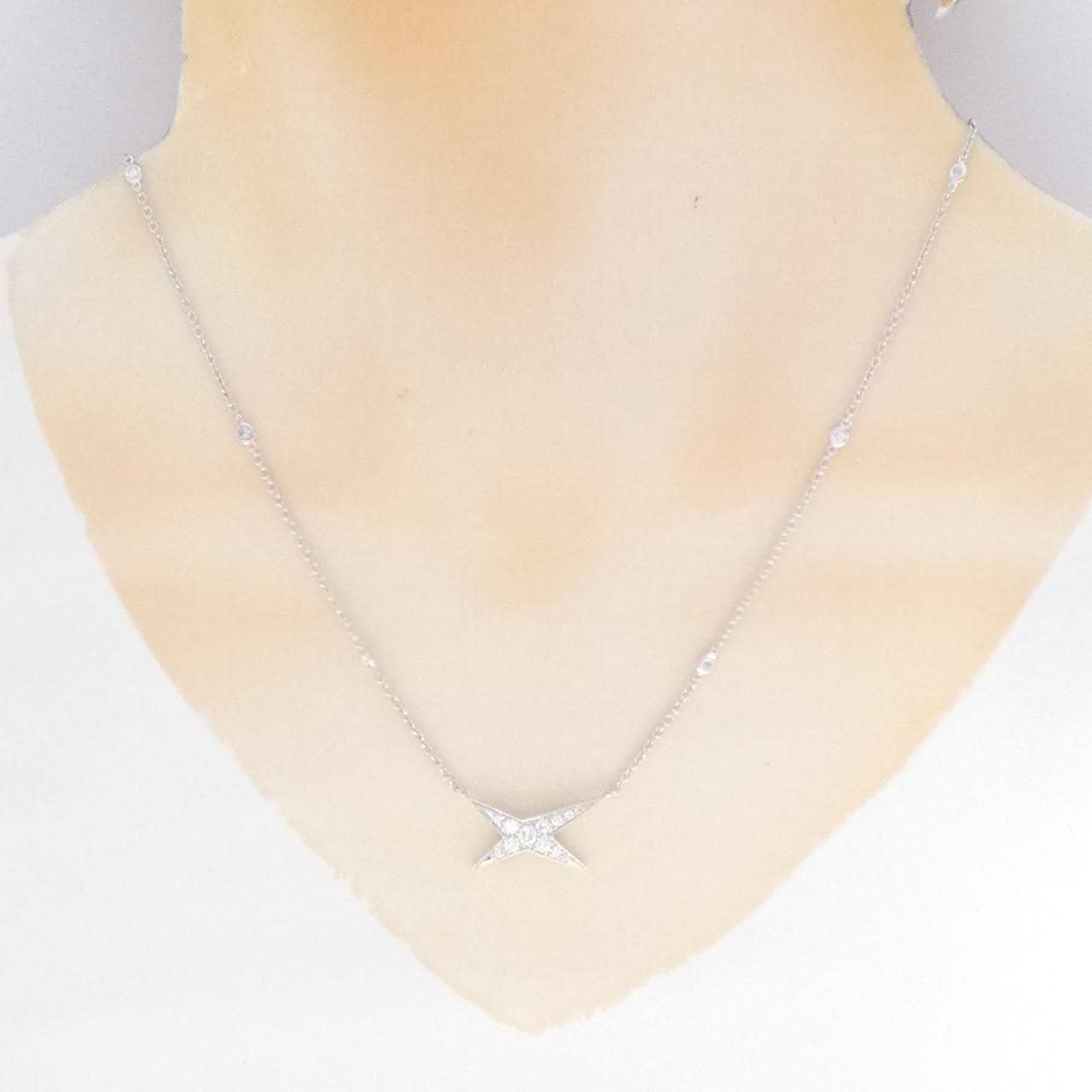 モーブッサン メニュアンス ア トア ネックレス