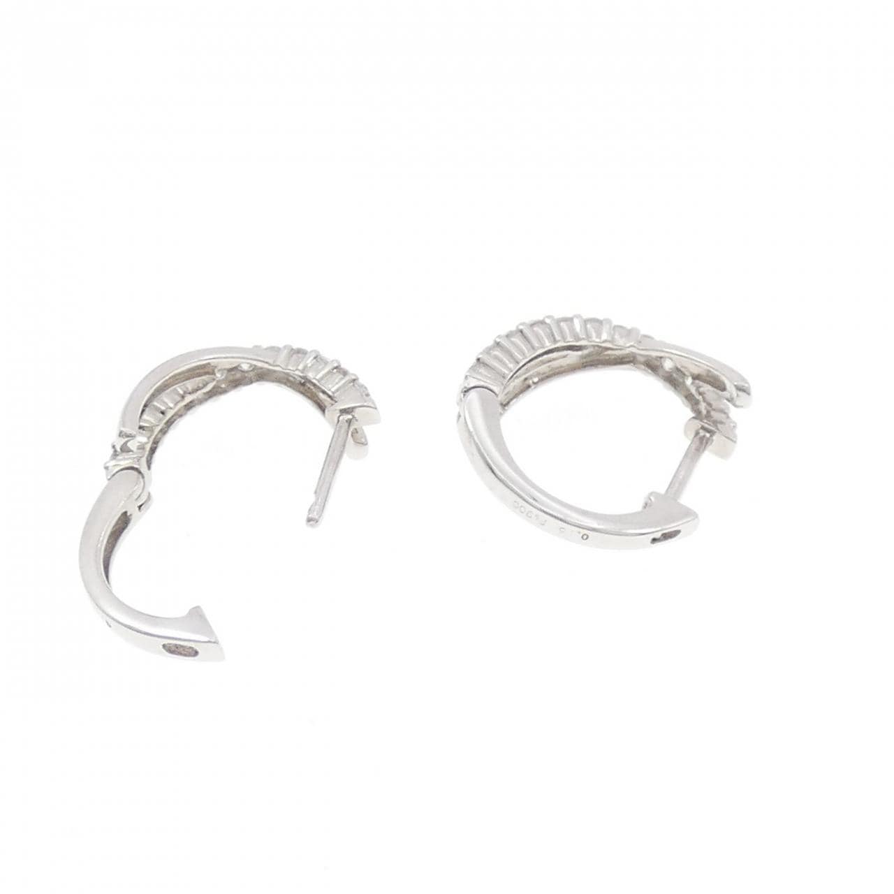 PT900 ダイヤモンド ピアス 0.30CT