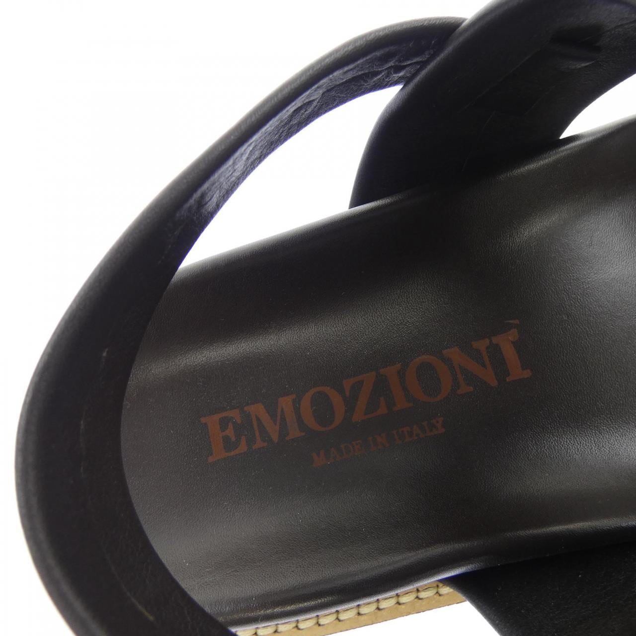 EMOZIONI サンダル
