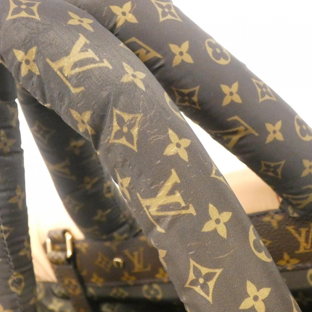 LOUIS VUITTON LV Pillow On The Go GM M59007 Bag