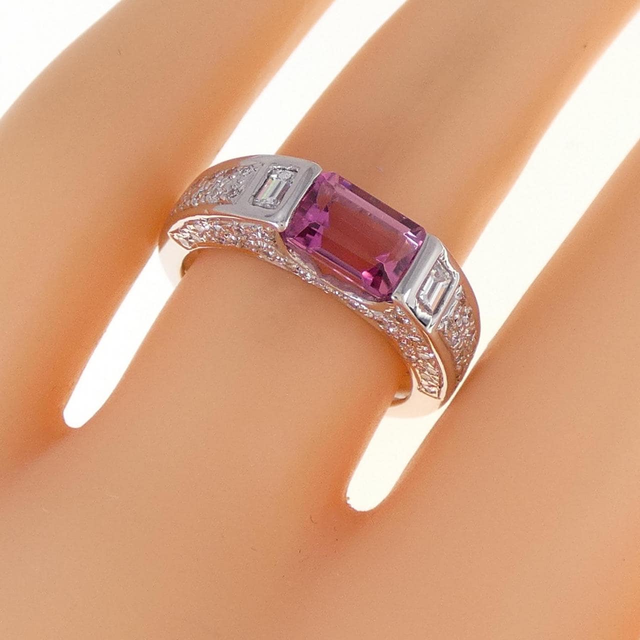 K18WG Tourmaline Ring 1.47CT