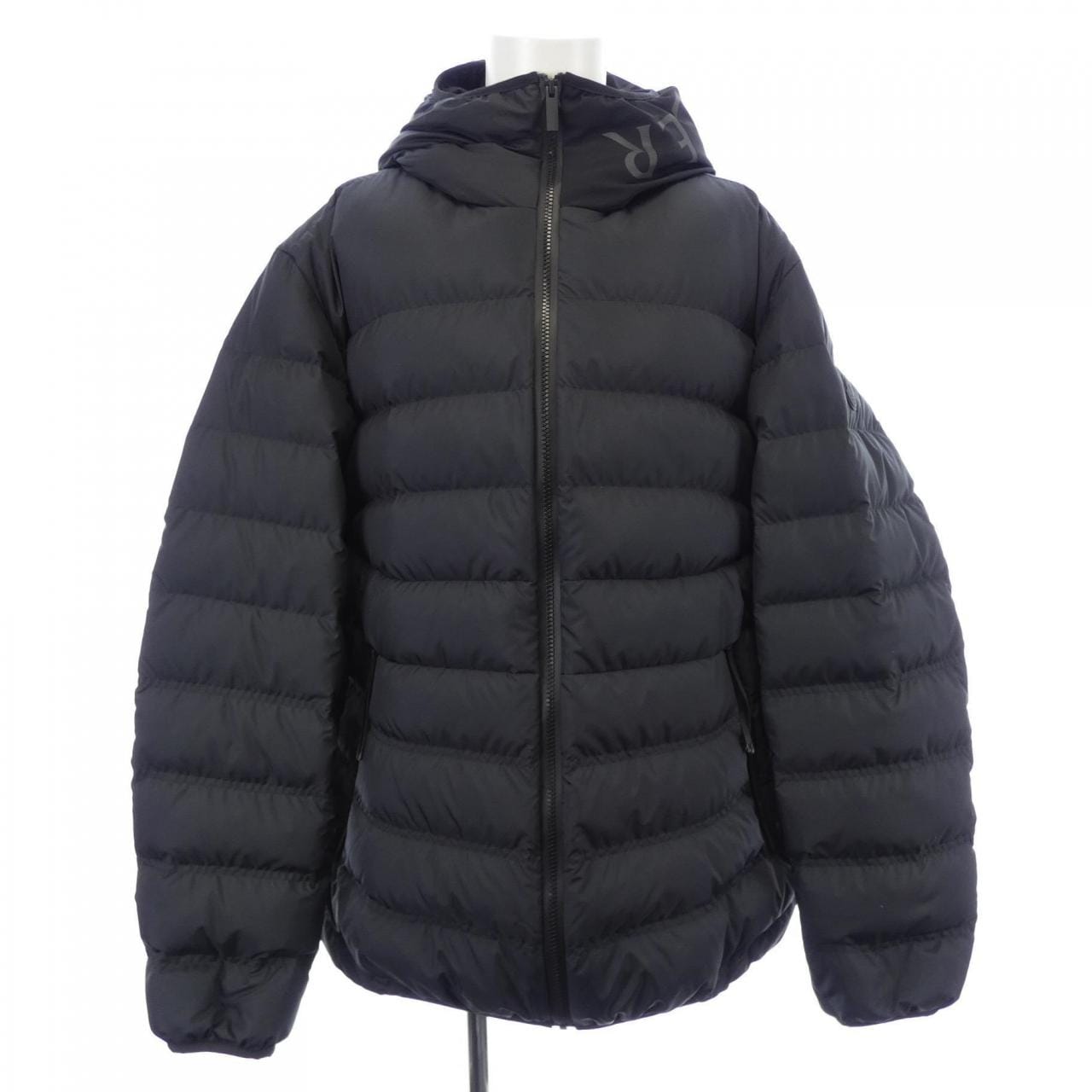 モンクレール MONCLER VERNASCA ダウンジャケット