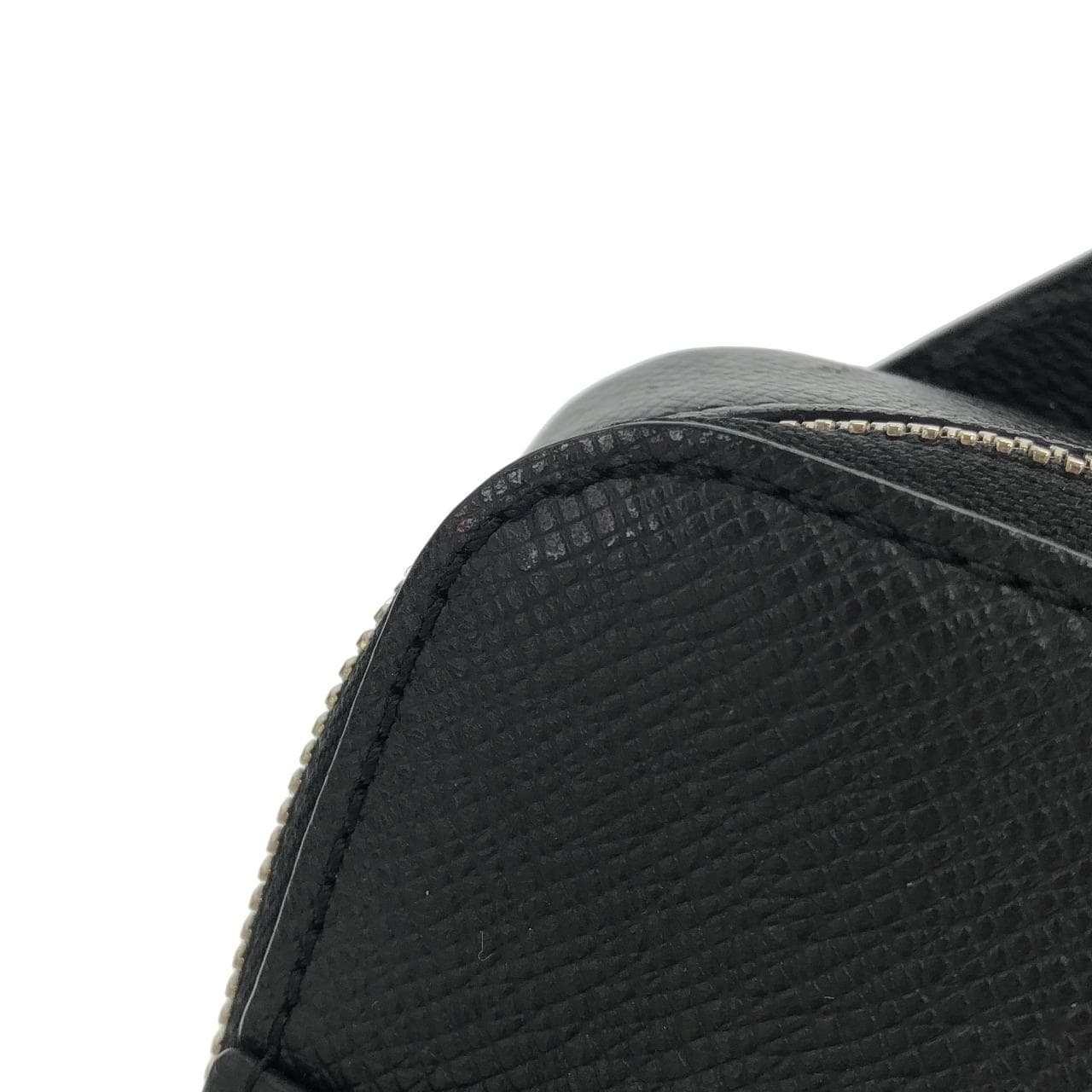 ルイヴィトン タイガ ラマ アウトドア スリングバッグ M30741 ショルダーバッグ