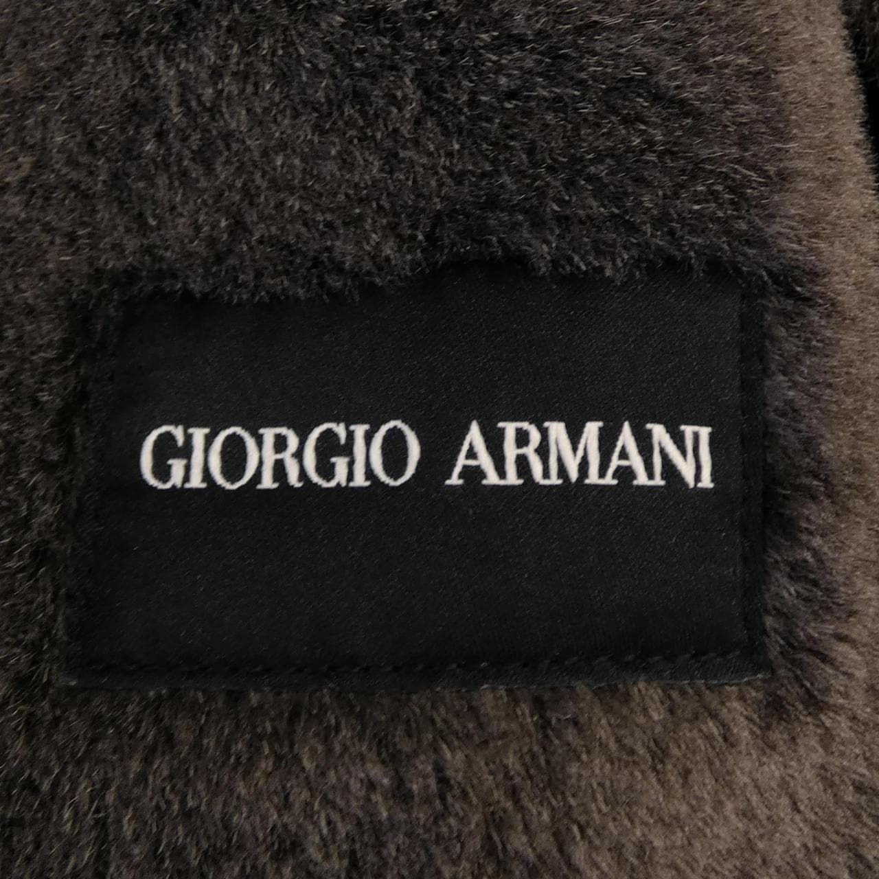 ジョルジオ アルマーニ GIORGIO ARMANI USR03P ムートンジャケット