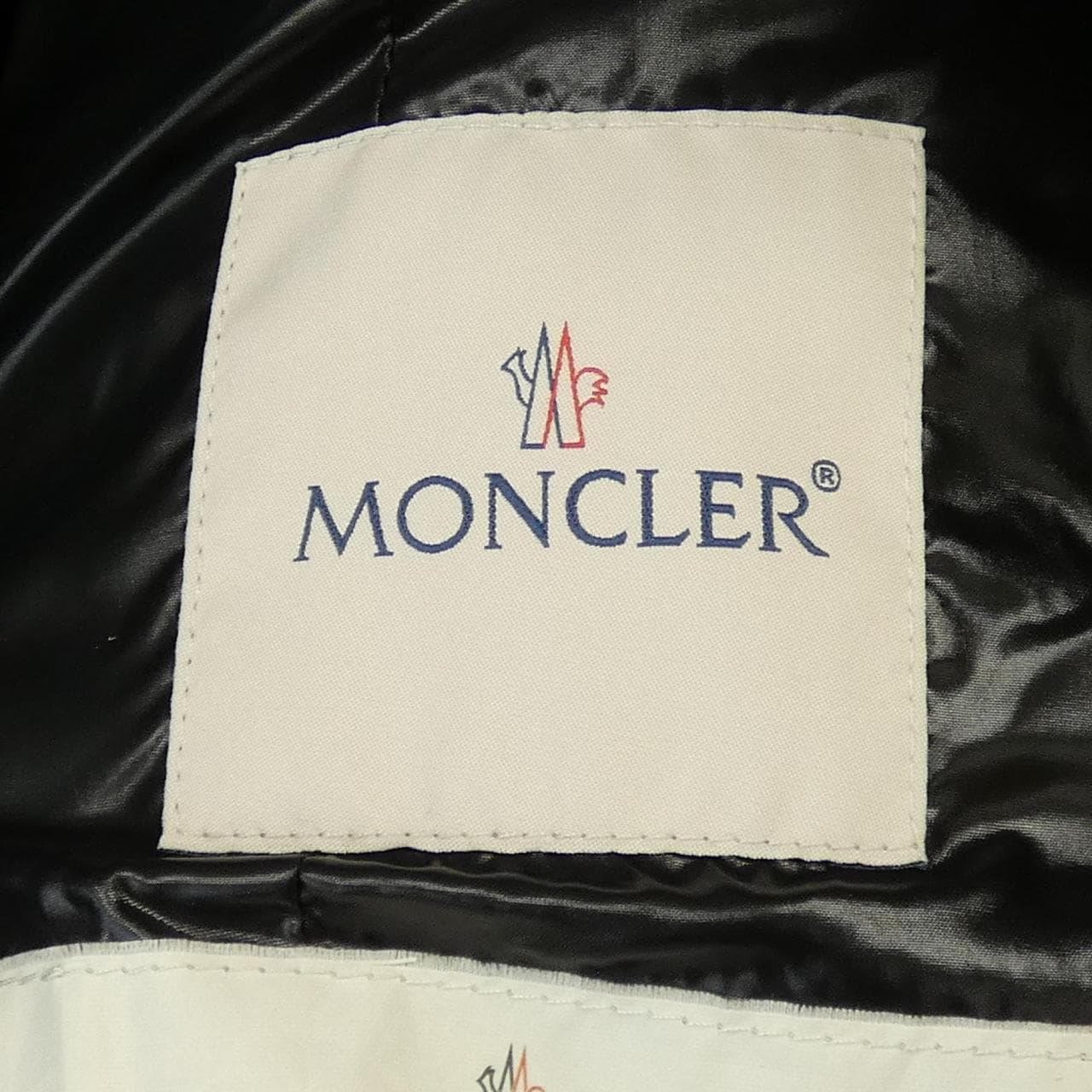 モンクレール MONCLER ダウンジャケット