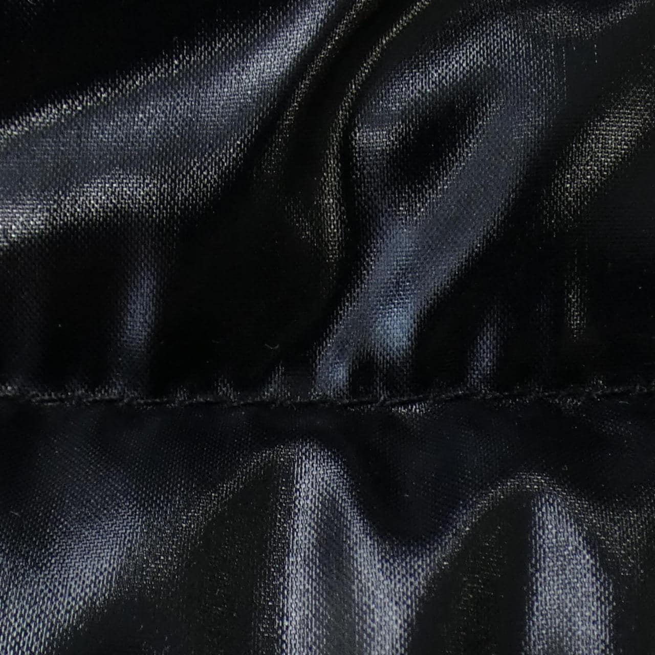 モンクレール MONCLER ダウンジャケット