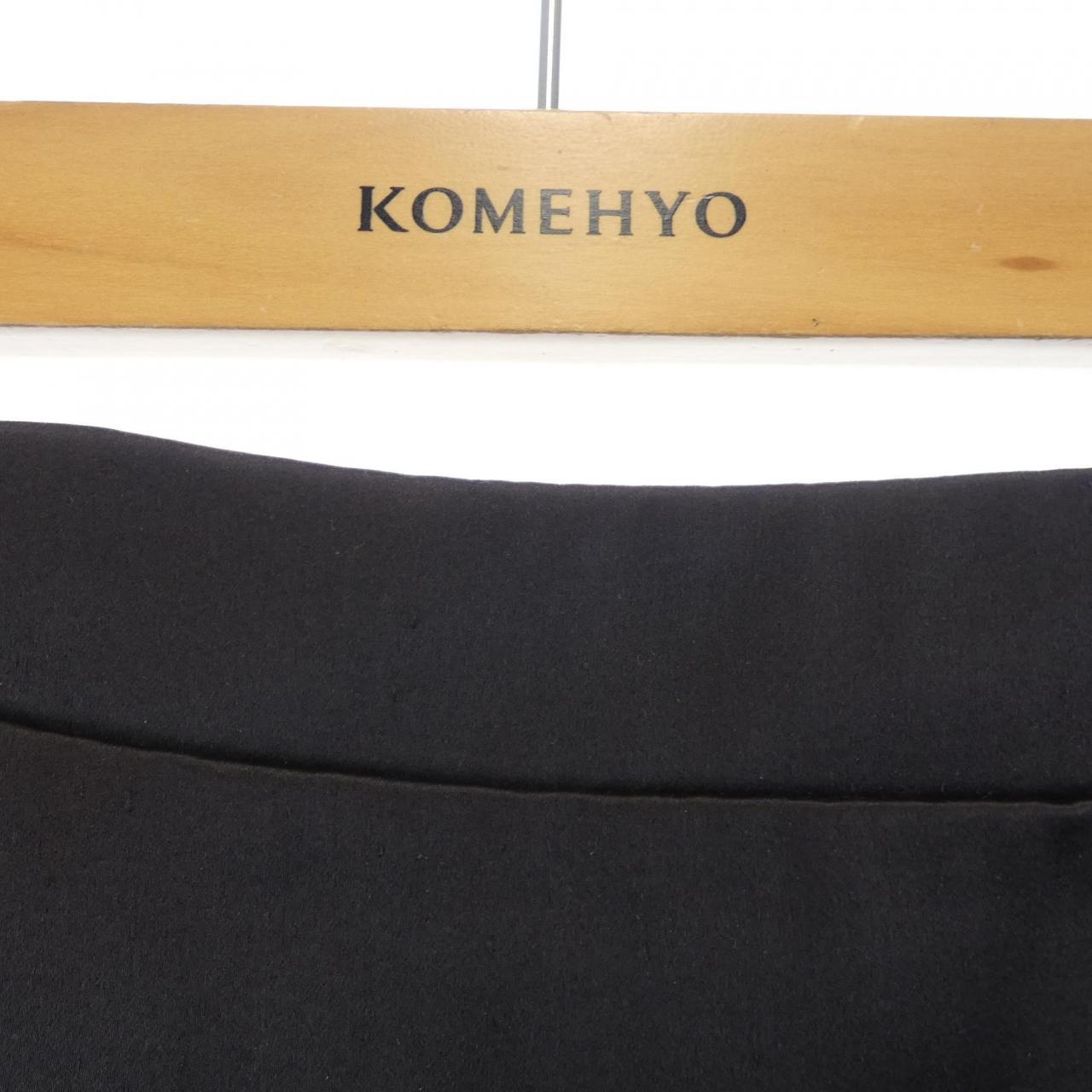 フェンディ FENDI FQ7505 AM3Q スカート