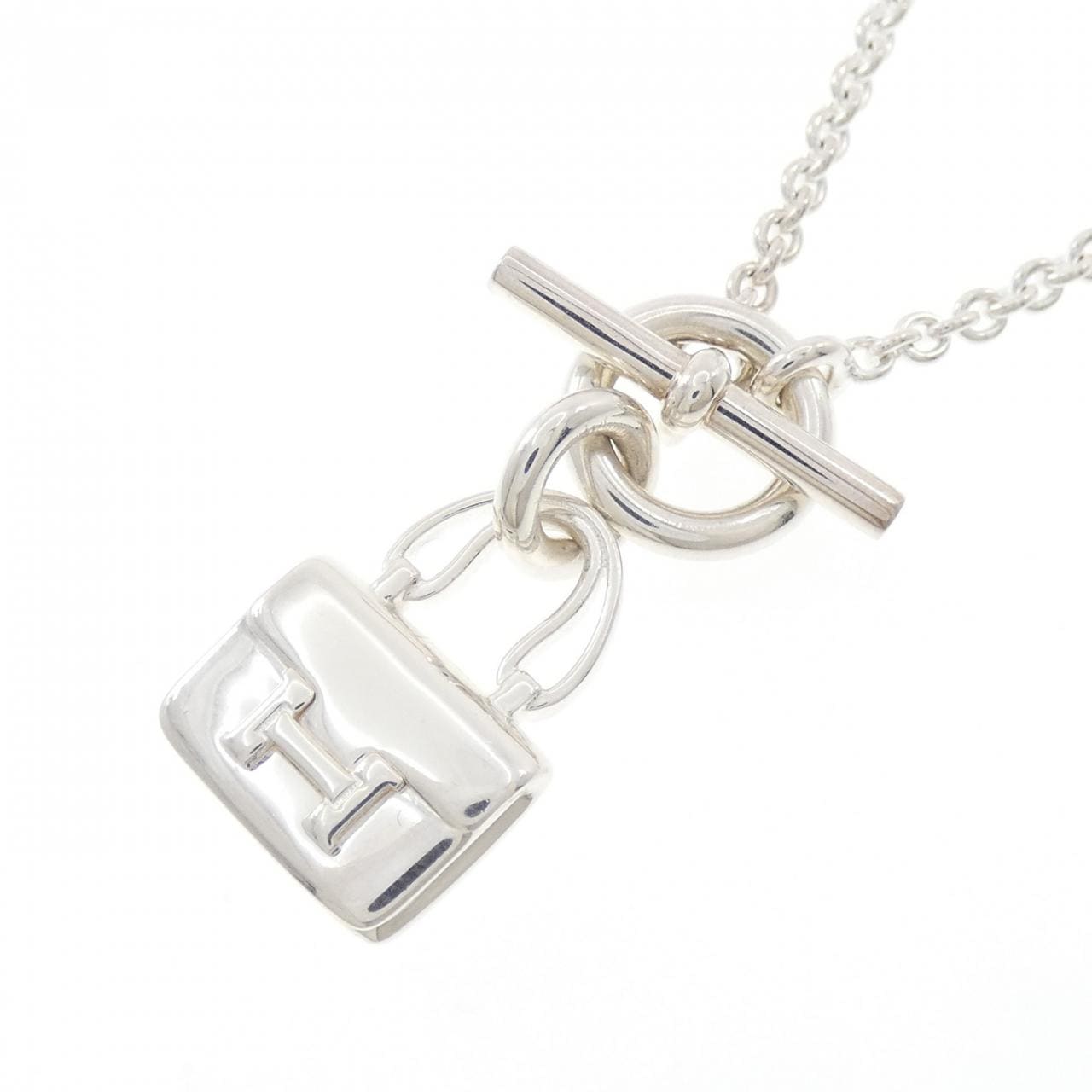 HERMES amulettes constance necklace