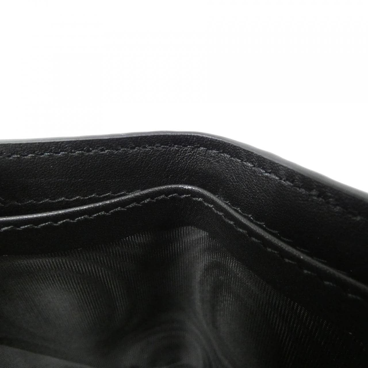 グッチ 835001 AAE1T 札入れ