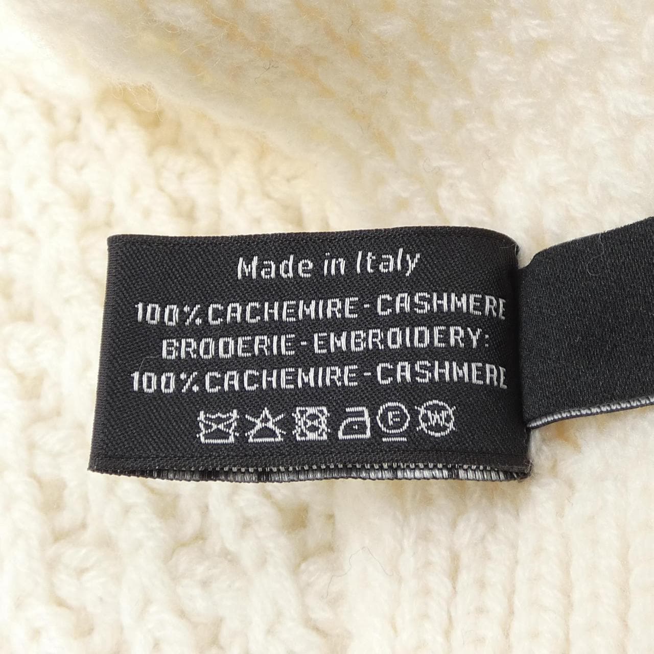 シャネル CHANEL 2次元コード AA9337B13721 MUFFLER