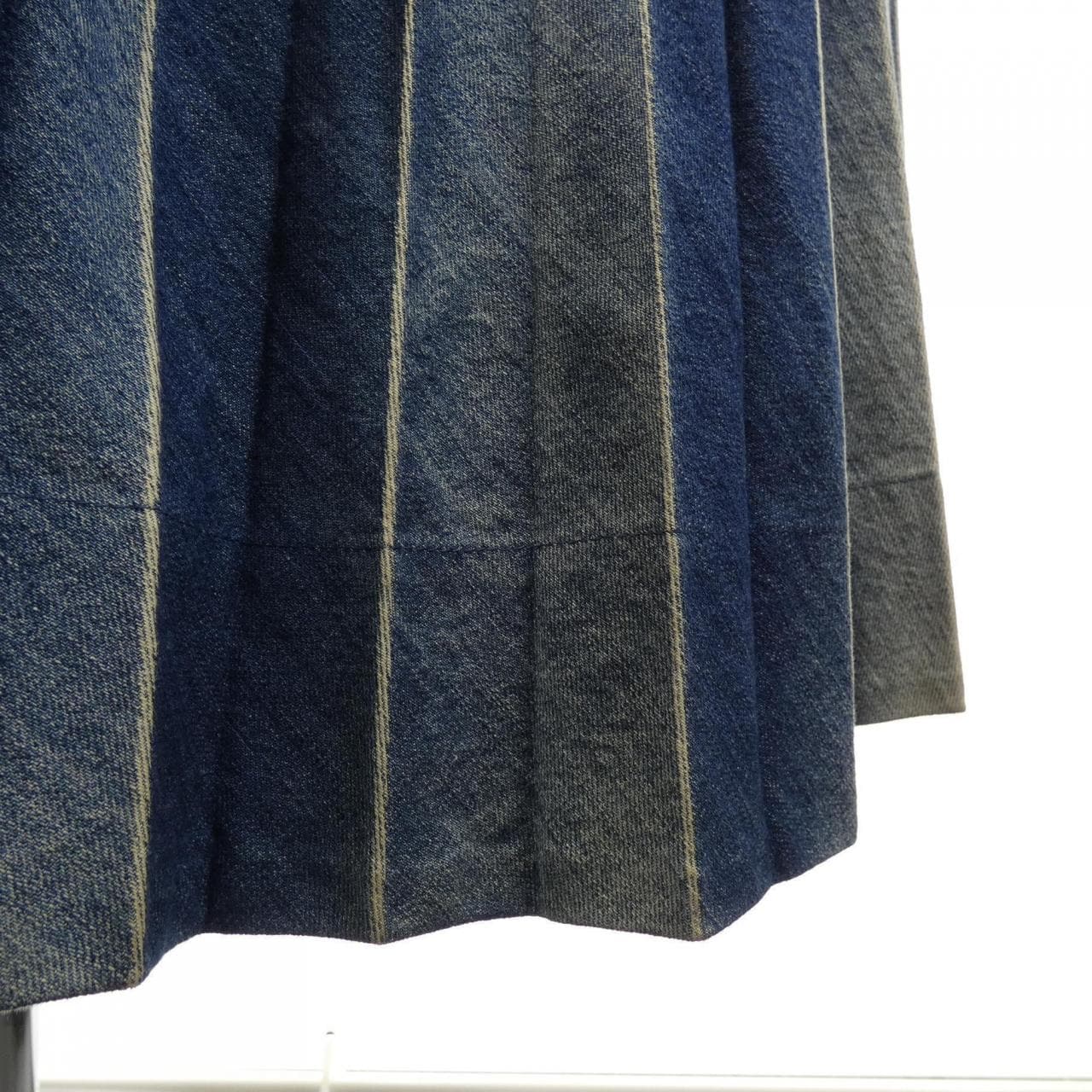 クリスチャンディオール CHRISTIAN DIOR 952J07A3227 スカート