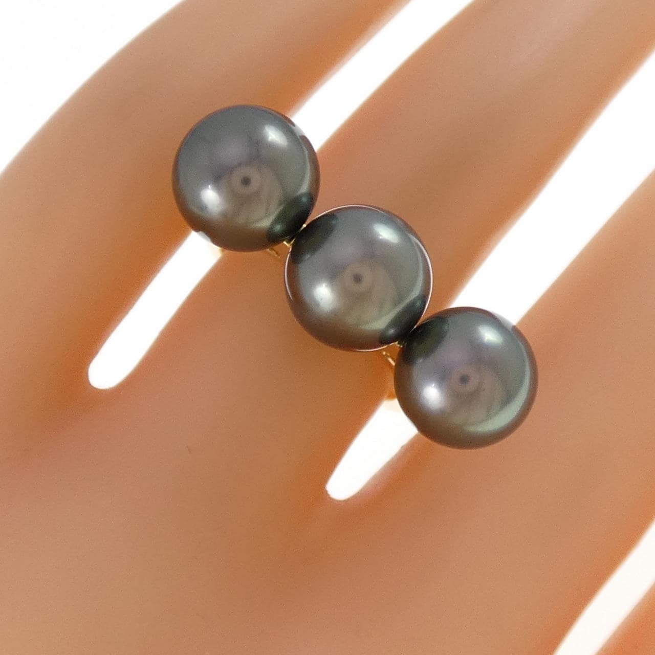 Tasaki balance gill ring