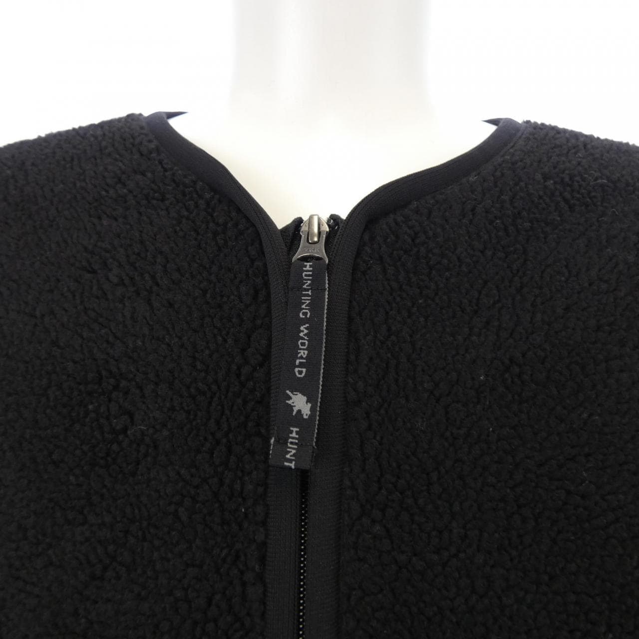 ハンティングワールド HUNTING WORLD ジャケット