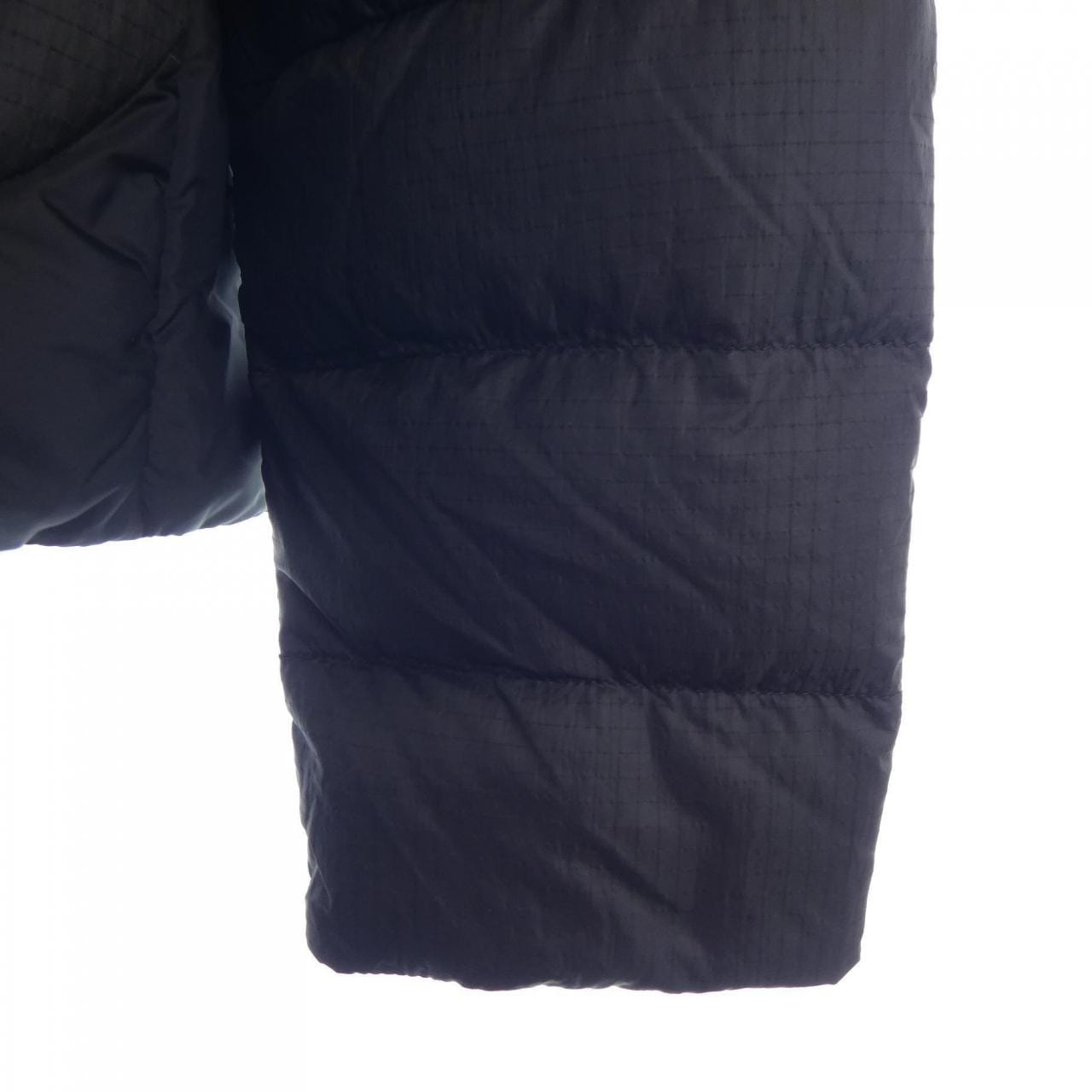 モンクレール MONCLER ダウンジャケット