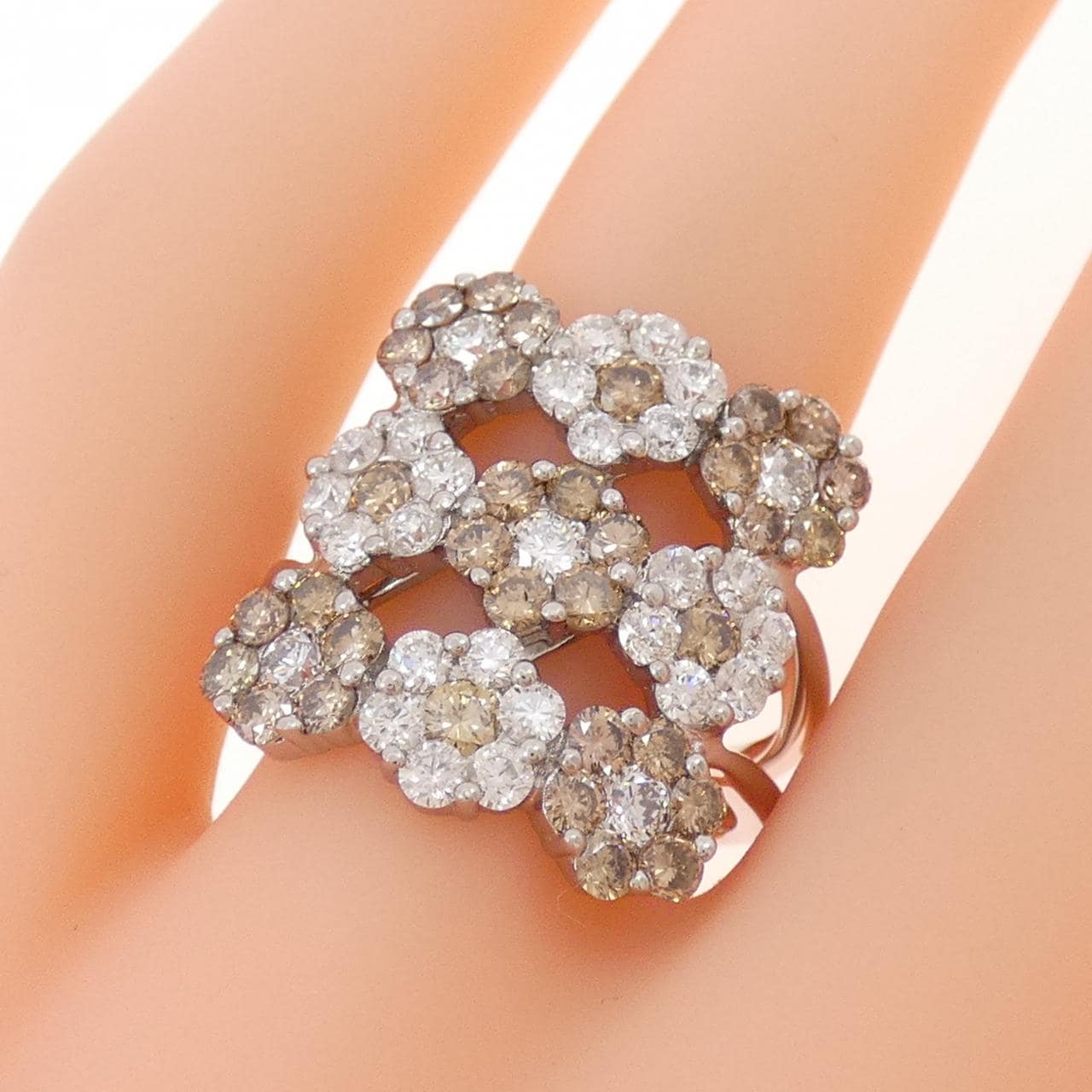 750WG ダイヤモンド リング 2.80CT