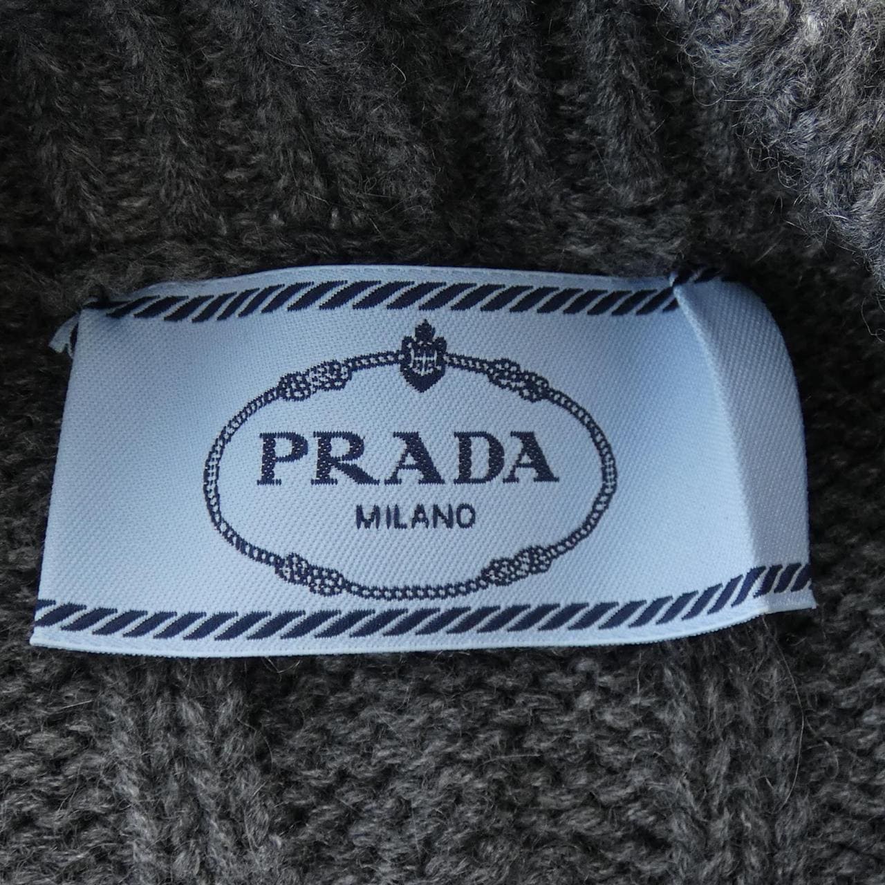 プラダ PRADA カーディガン