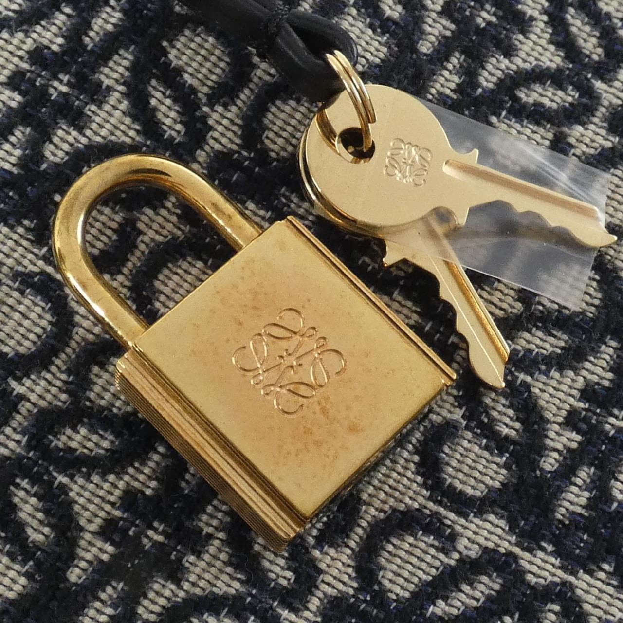 ロエベ アマソナ 19cm A039N10X02 バッグ