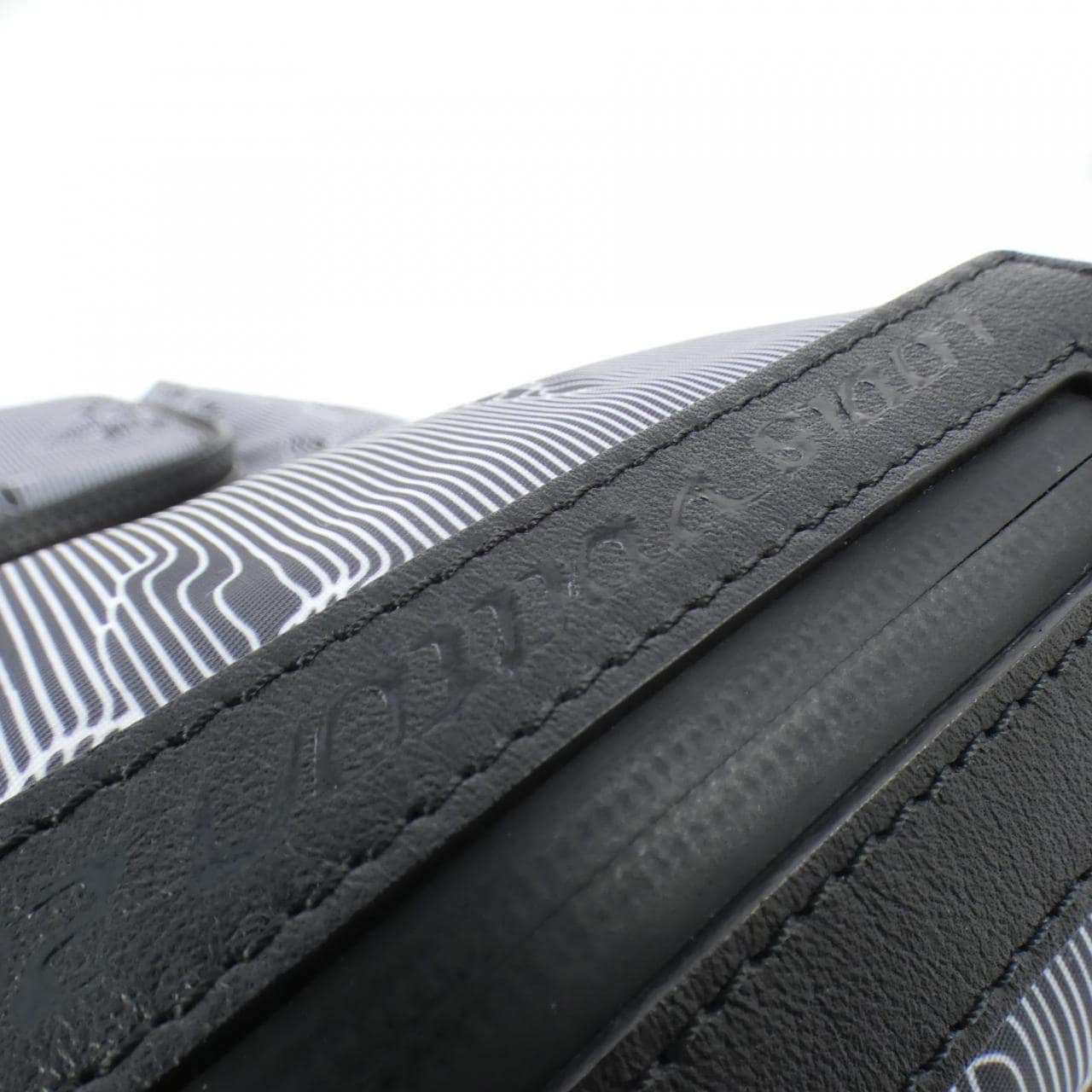 ルイヴィトン LOUIS VUITTON 2054 ドローストリング バックパック M44940 リュックサック