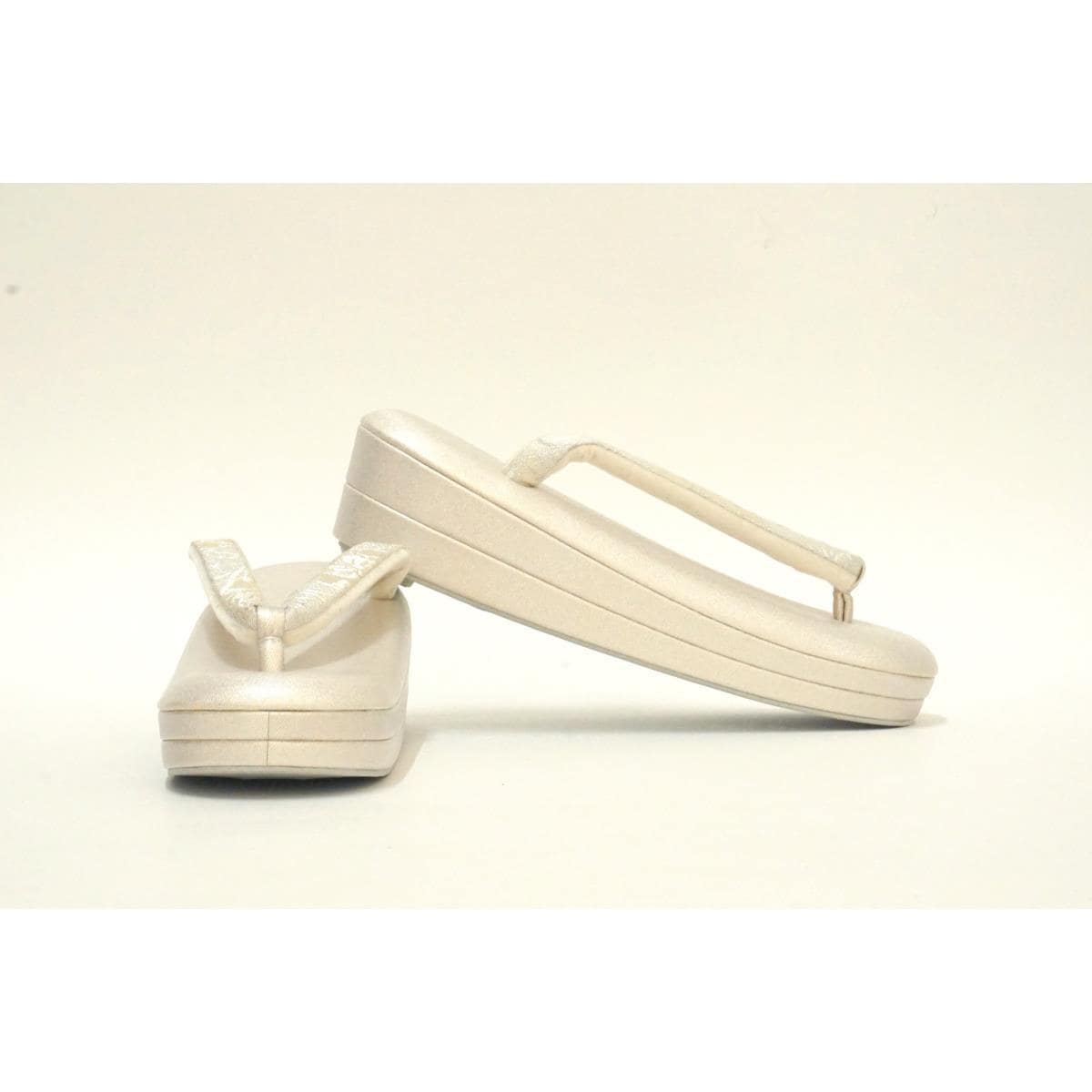 【新品】女草履　Ｍサイズ