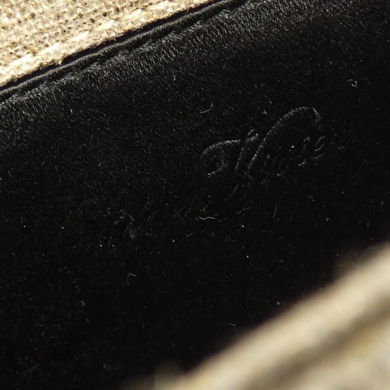 ロジェヴィヴィエ ROGER VIVIER BAG