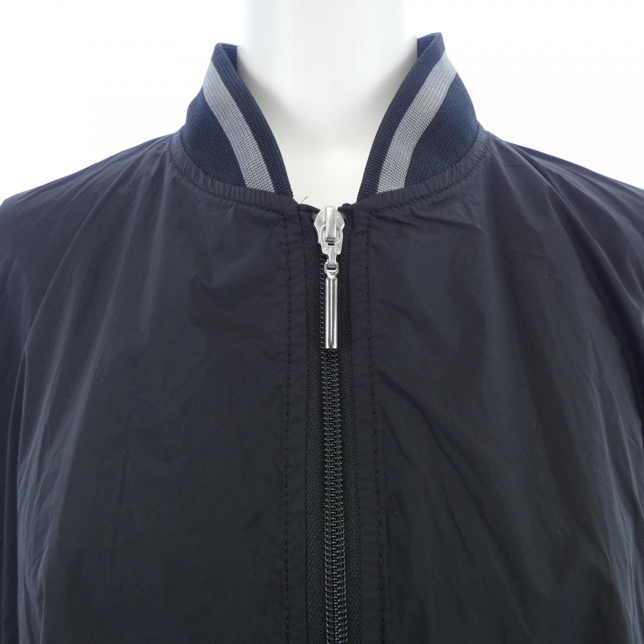 UJOH Blouson