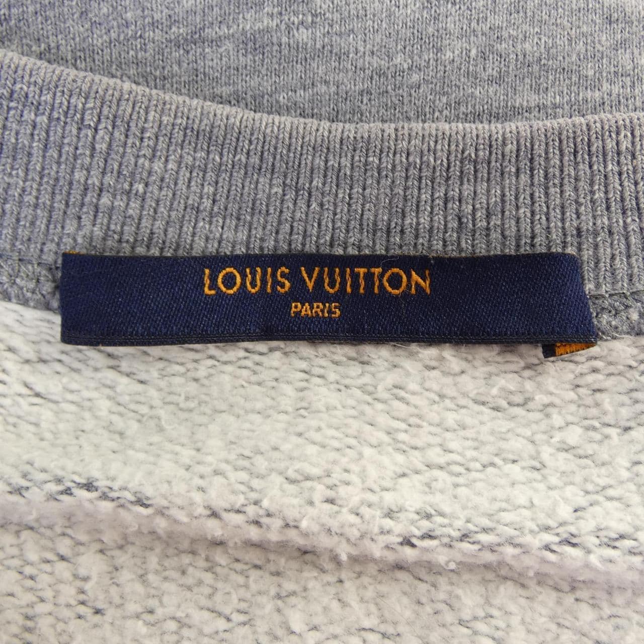 ルイヴィトン LOUIS VUITTON アップサイドダウンLVロゴ HFY20WGVR スウェット