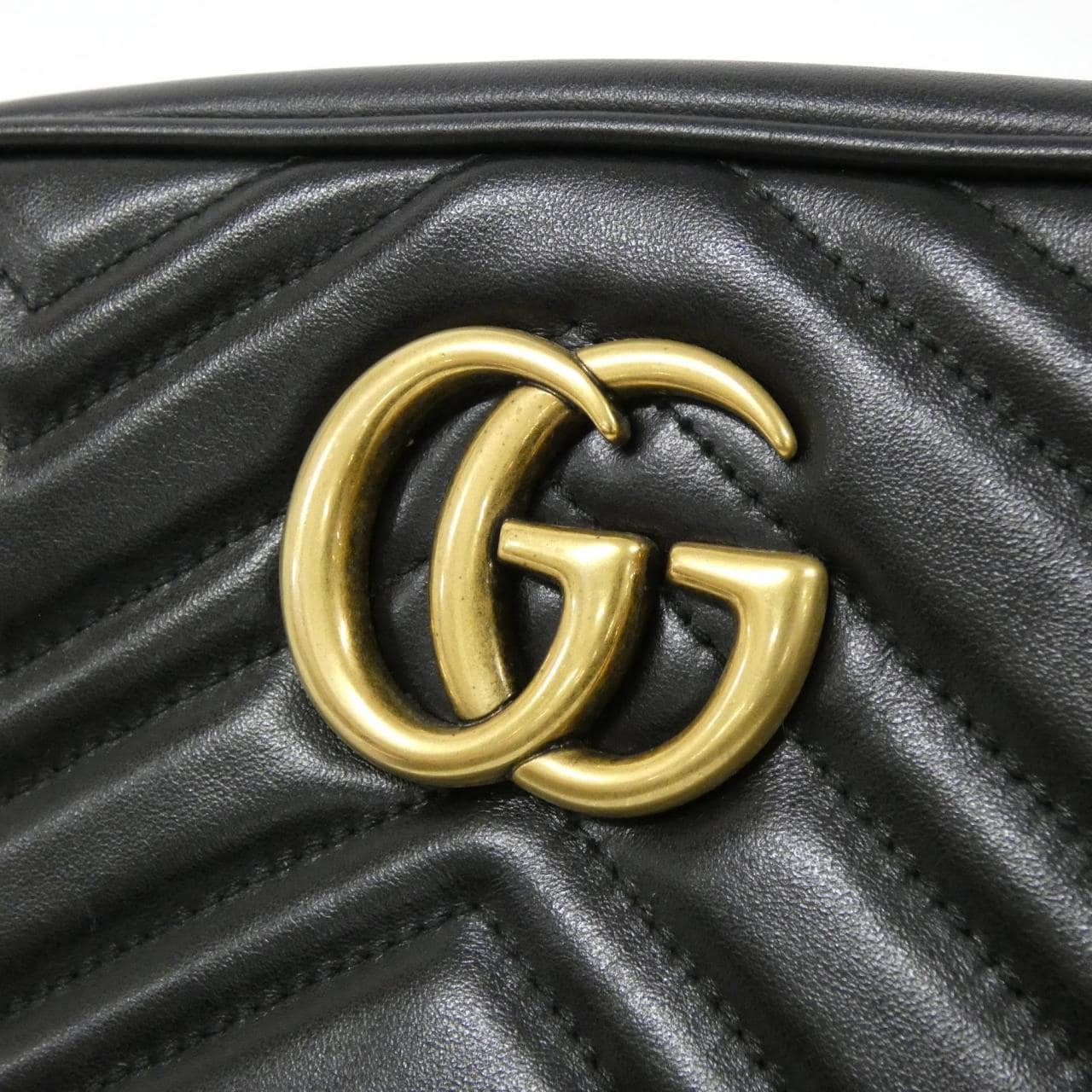 グッチ GG MARMONT 447632 DTD1T ショルダーバッグ