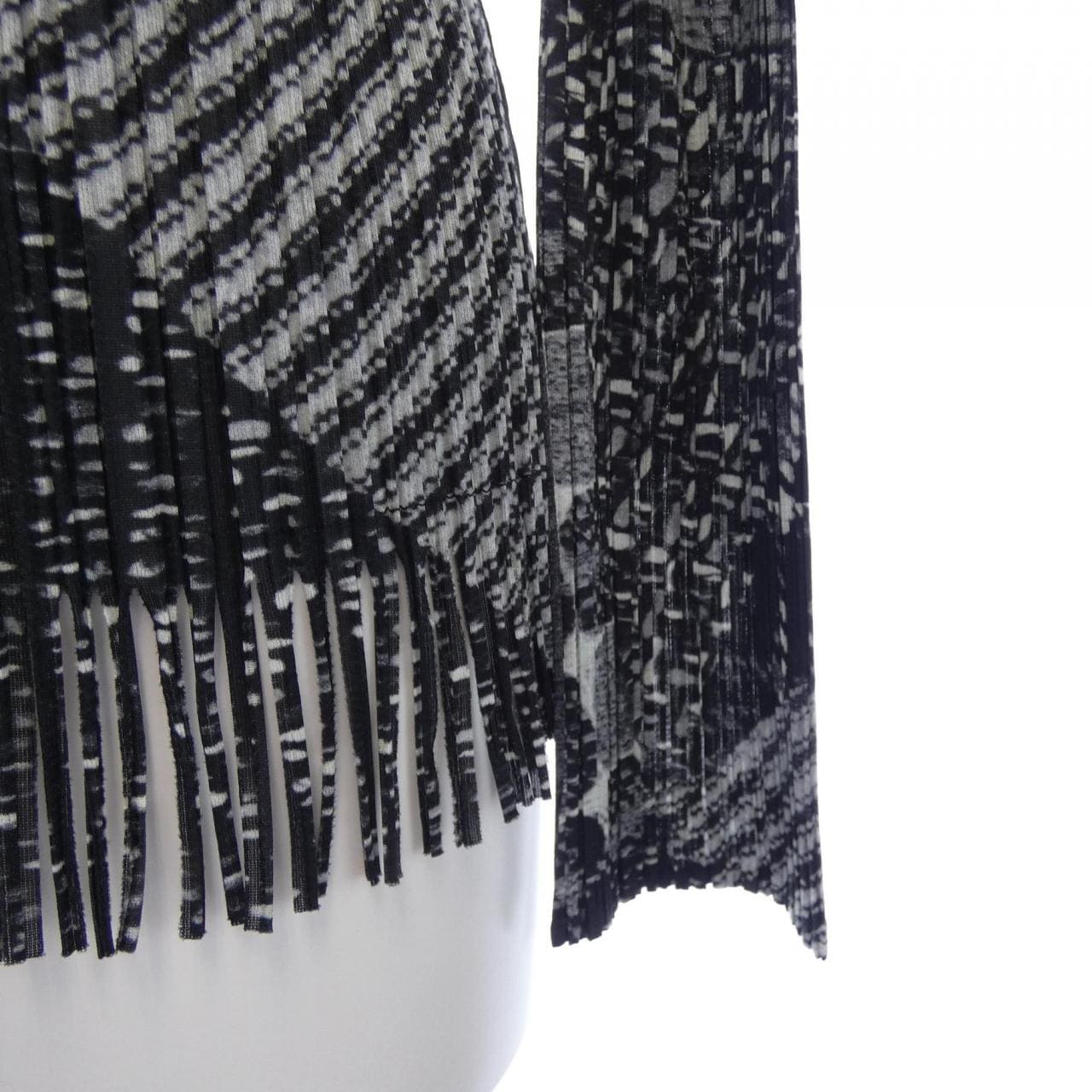 プリーツプリーズ PLEATS PLEASE クレイジーパターン フリンジ PP43-JK744 7569102 トップス