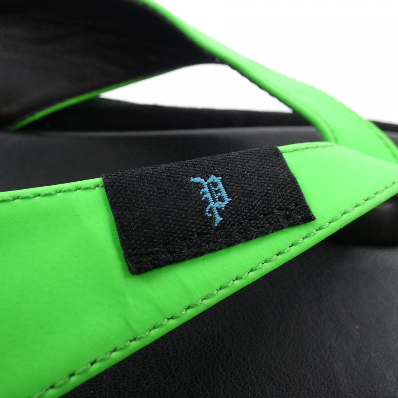 ピッピシック PIPPI CHIC サンダル